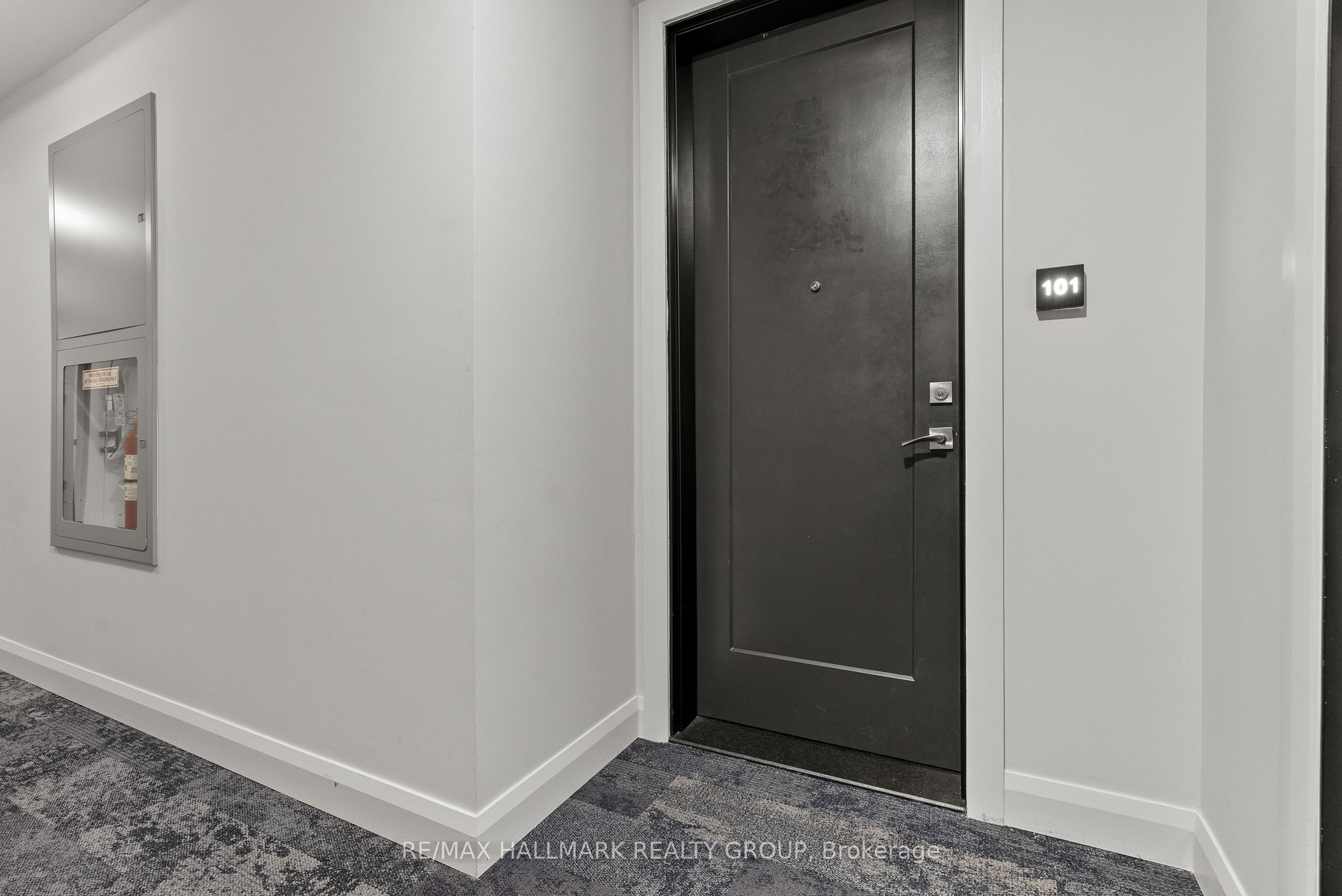 120 Cortile Private 101, Blossom Park - Airport and Area, ON K1V 2S8 photo 4