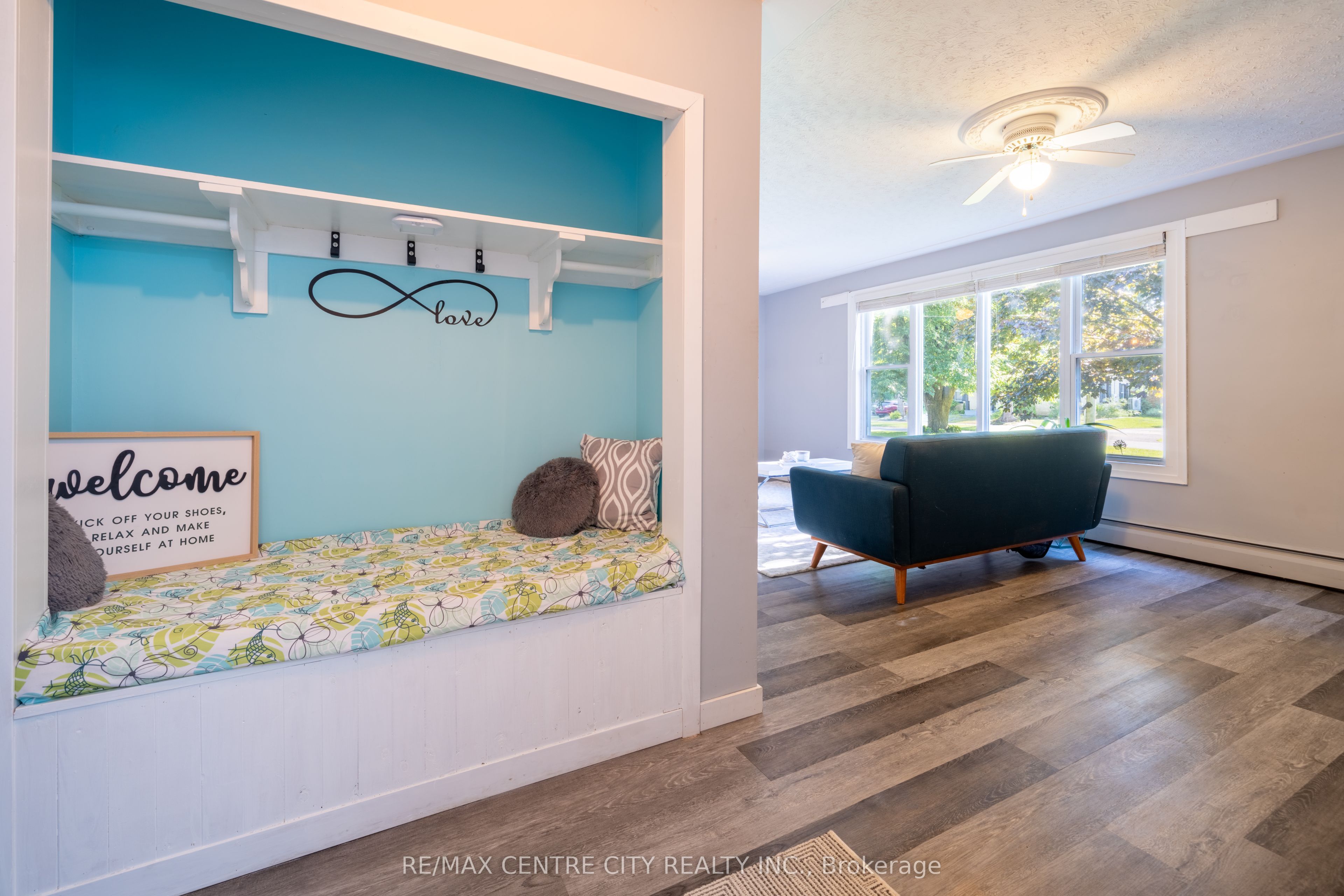 245 Dominion Street, Strathroy-Caradoc, ON N7G 3G9 photo 5