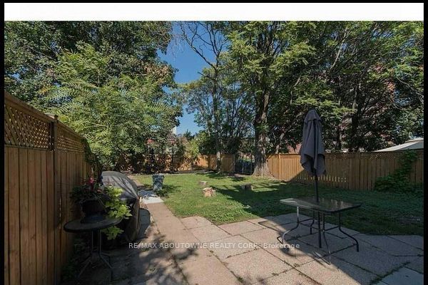 66 Wellington Street S, Hamilton, ON L8N 2R1 photo 3