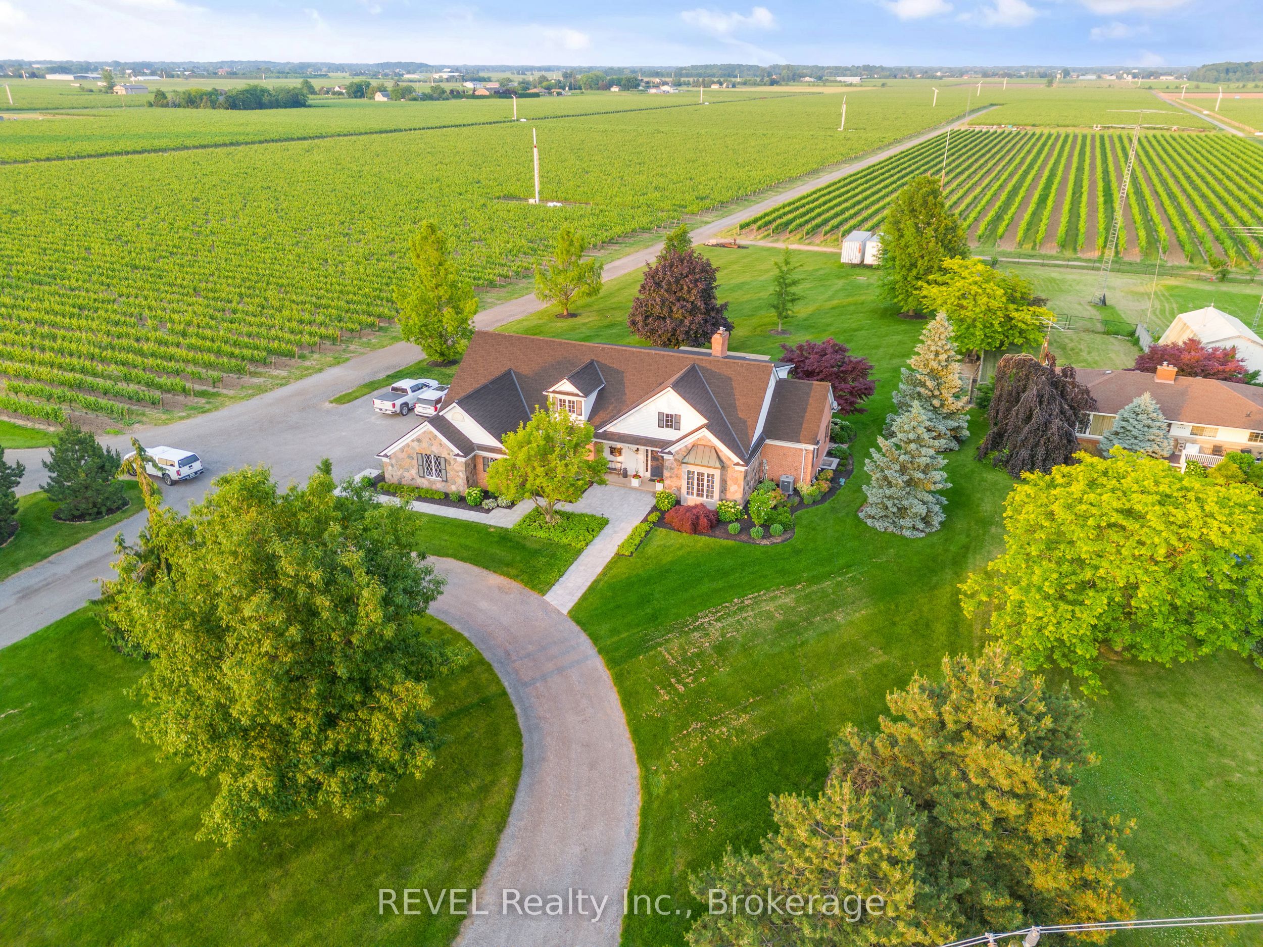 1275 Four Mile Creek Road, Niagara-on-the-Lake, ON L0S 1J0 photo 3