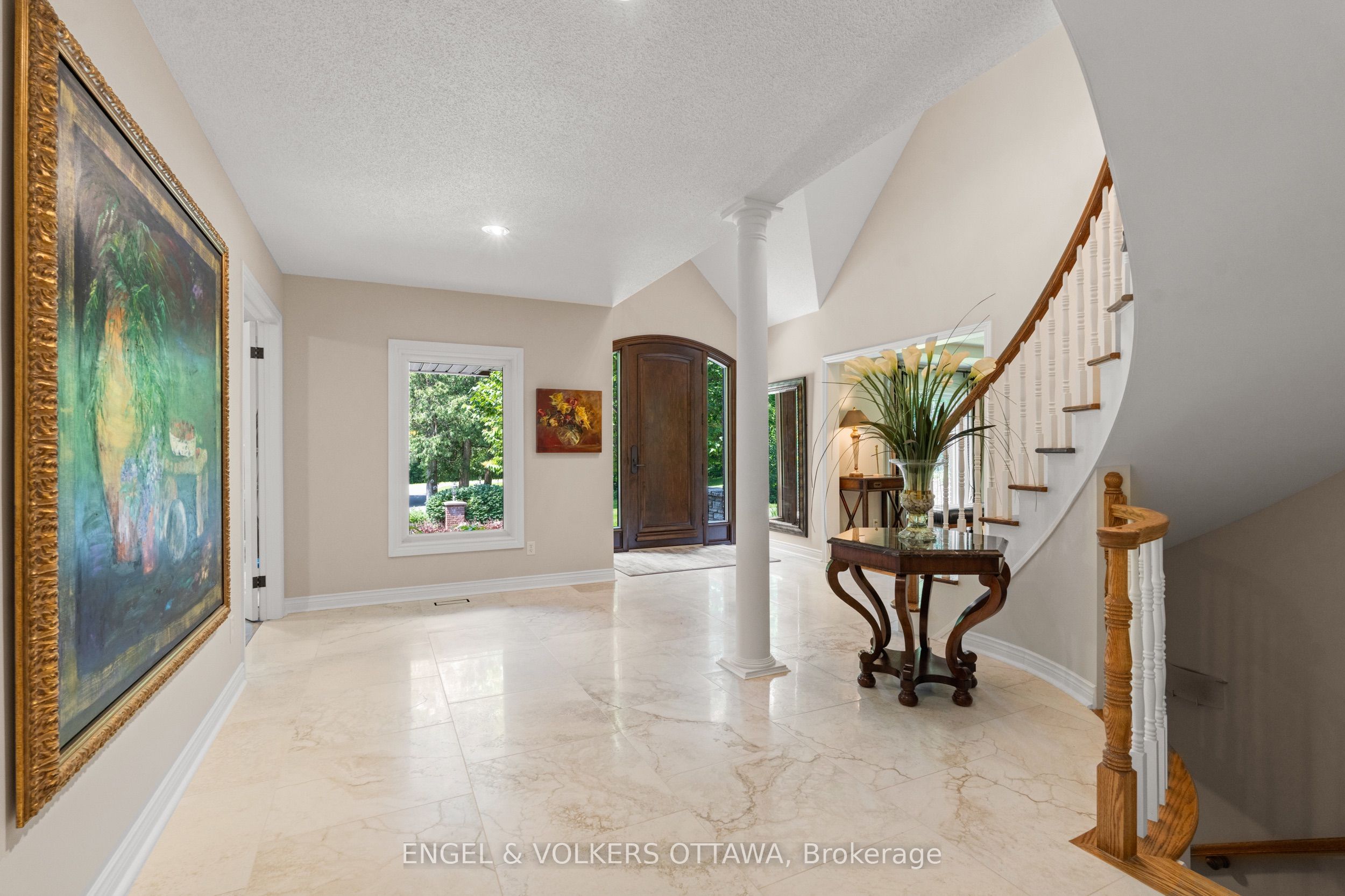 5596 Scobie Crescent, Manotick - Kars - Rideau Twp and Area, ON K4M 1B7 photo 4