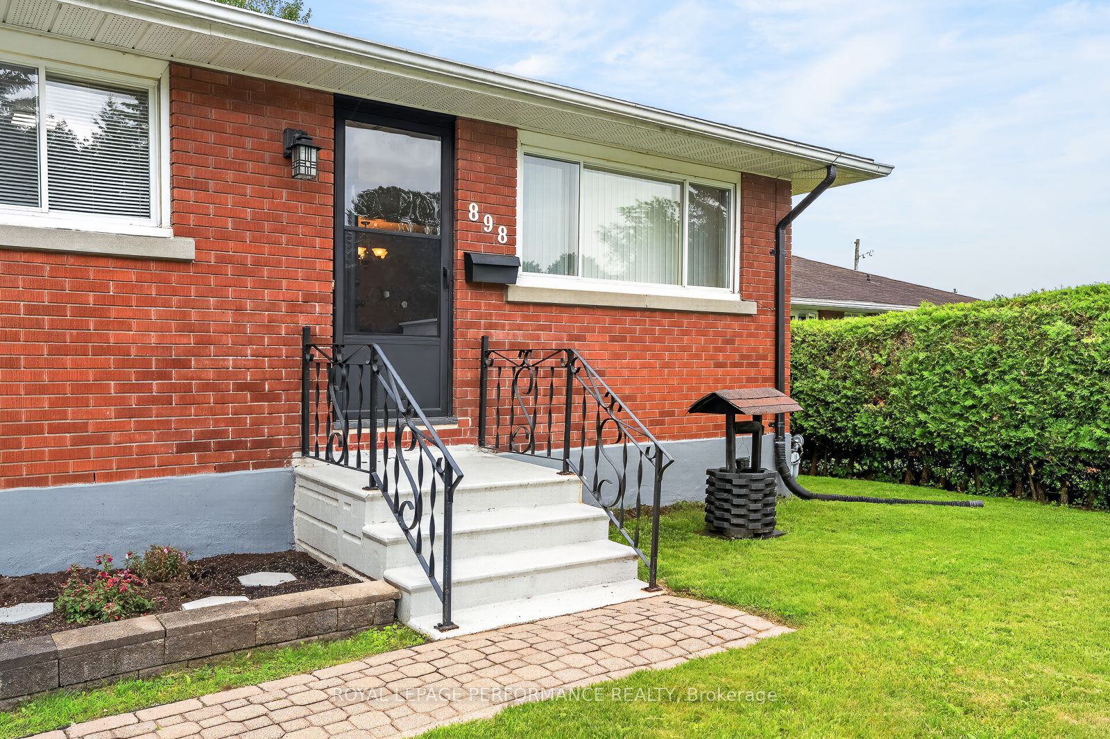 898 Charleswood Avenue, Overbrook - Castleheights and Area, ON K1K 0W3 photo 4