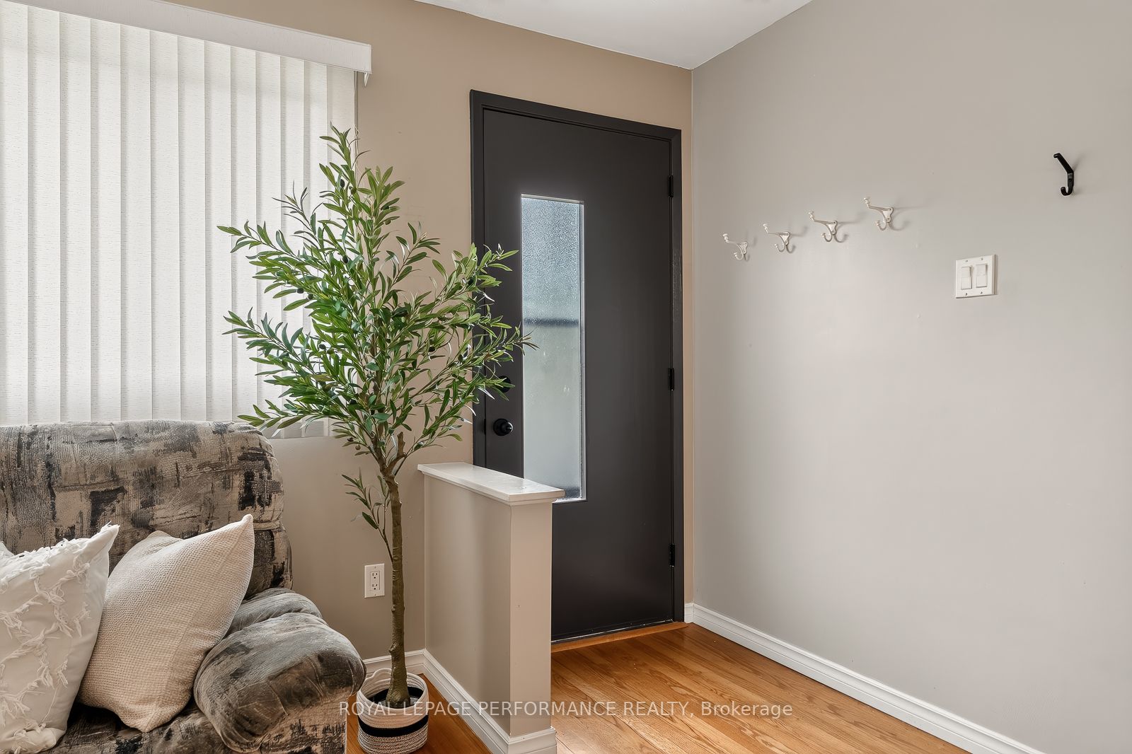 898 Charleswood Avenue, Overbrook - Castleheights and Area, ON K1K 0W3 photo 5
