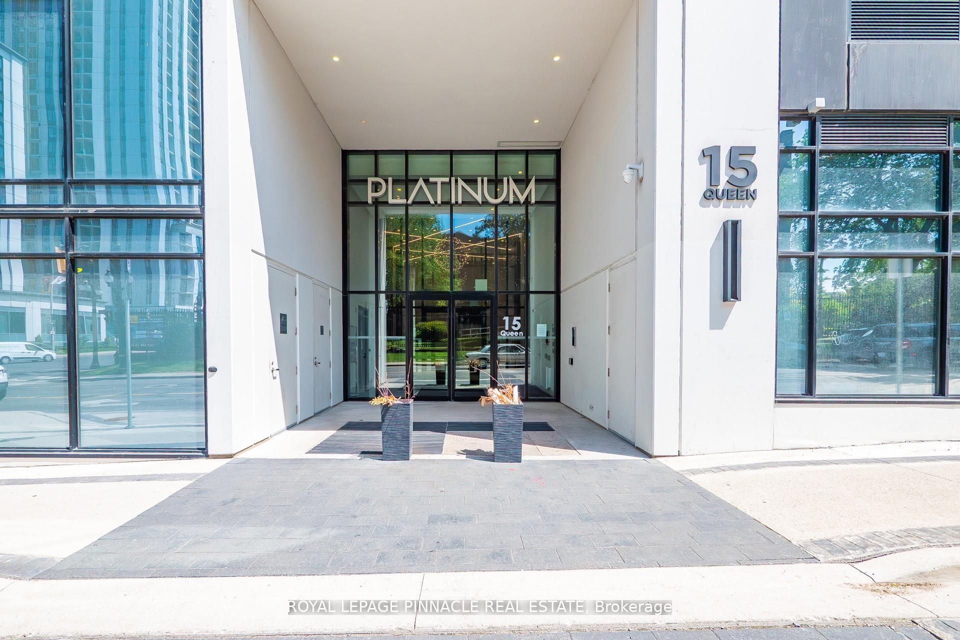 15 Queen Street S 2303, Hamilton, ON L8P 0C6 photo 5