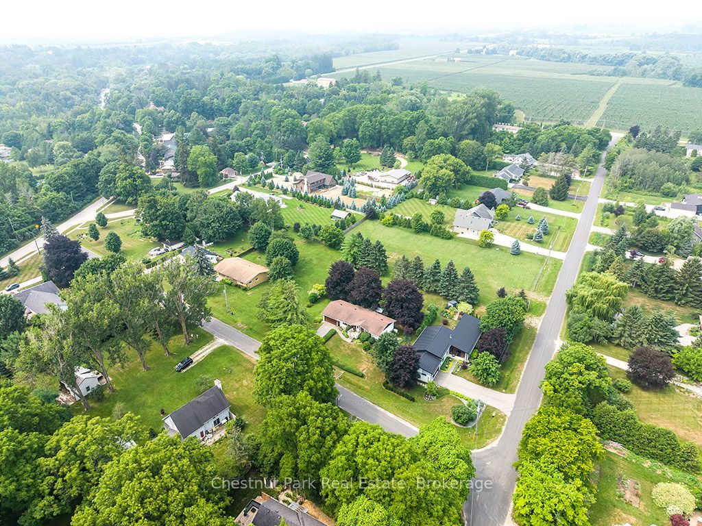 216 Margaret Street N, Blue Mountains, ON N0H 1J0 photo 3