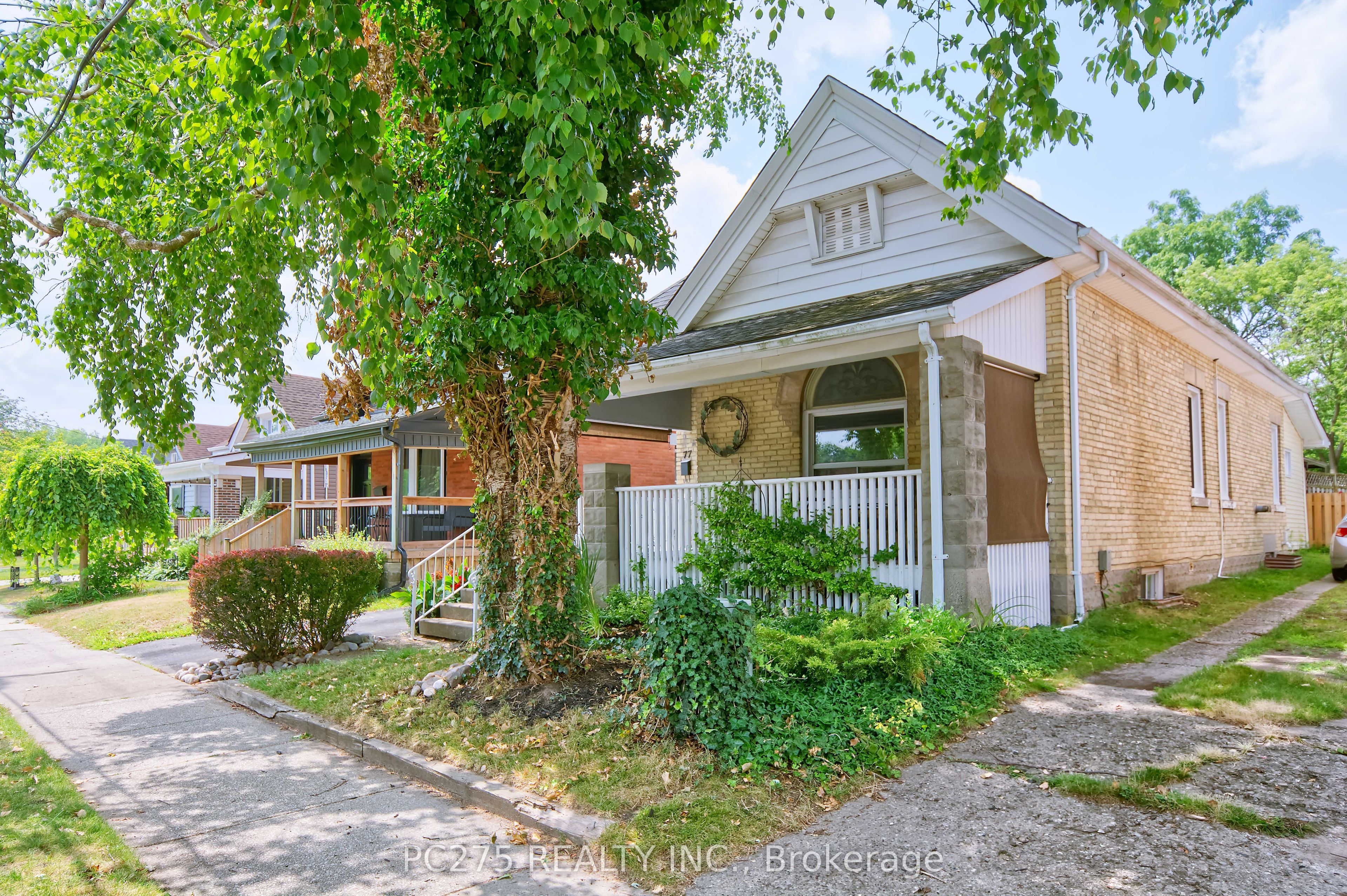 77 Elm Street, London East, ON N5Z 2K4 photo 3
