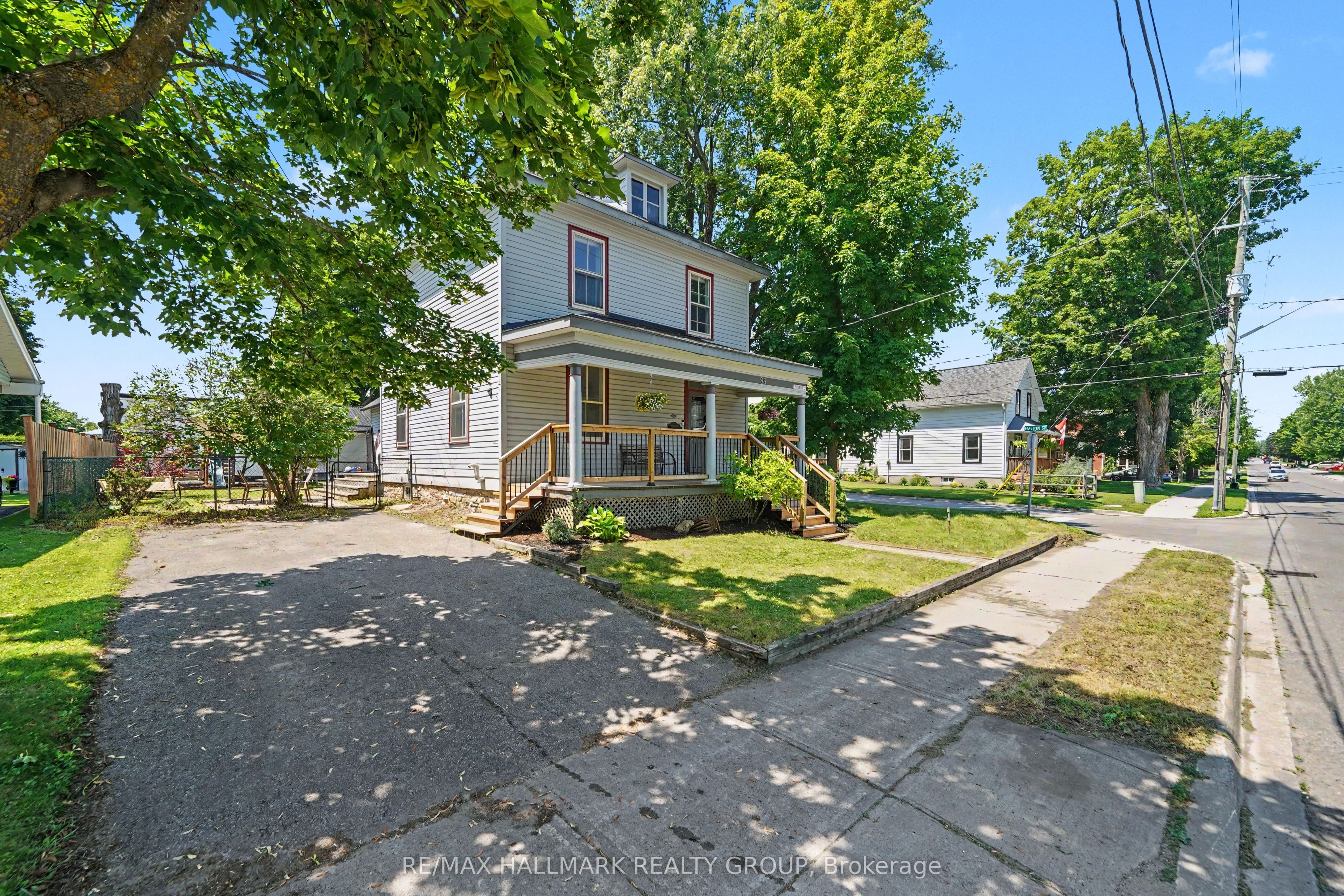 98 Drummond Street E, Perth, ON K7H 1H1 photo 4