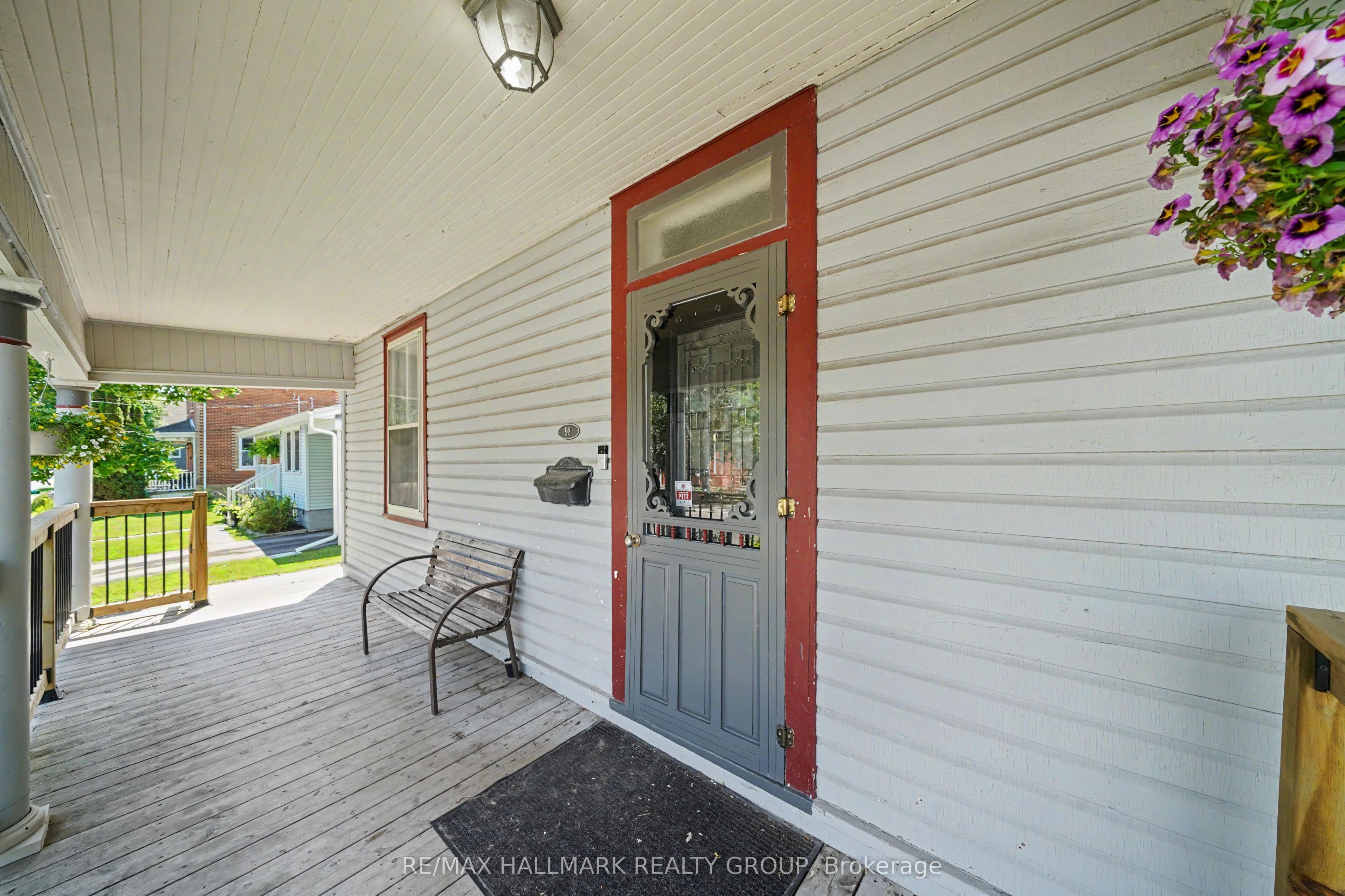 98 Drummond Street E, Perth, ON K7H 1H1 photo 5