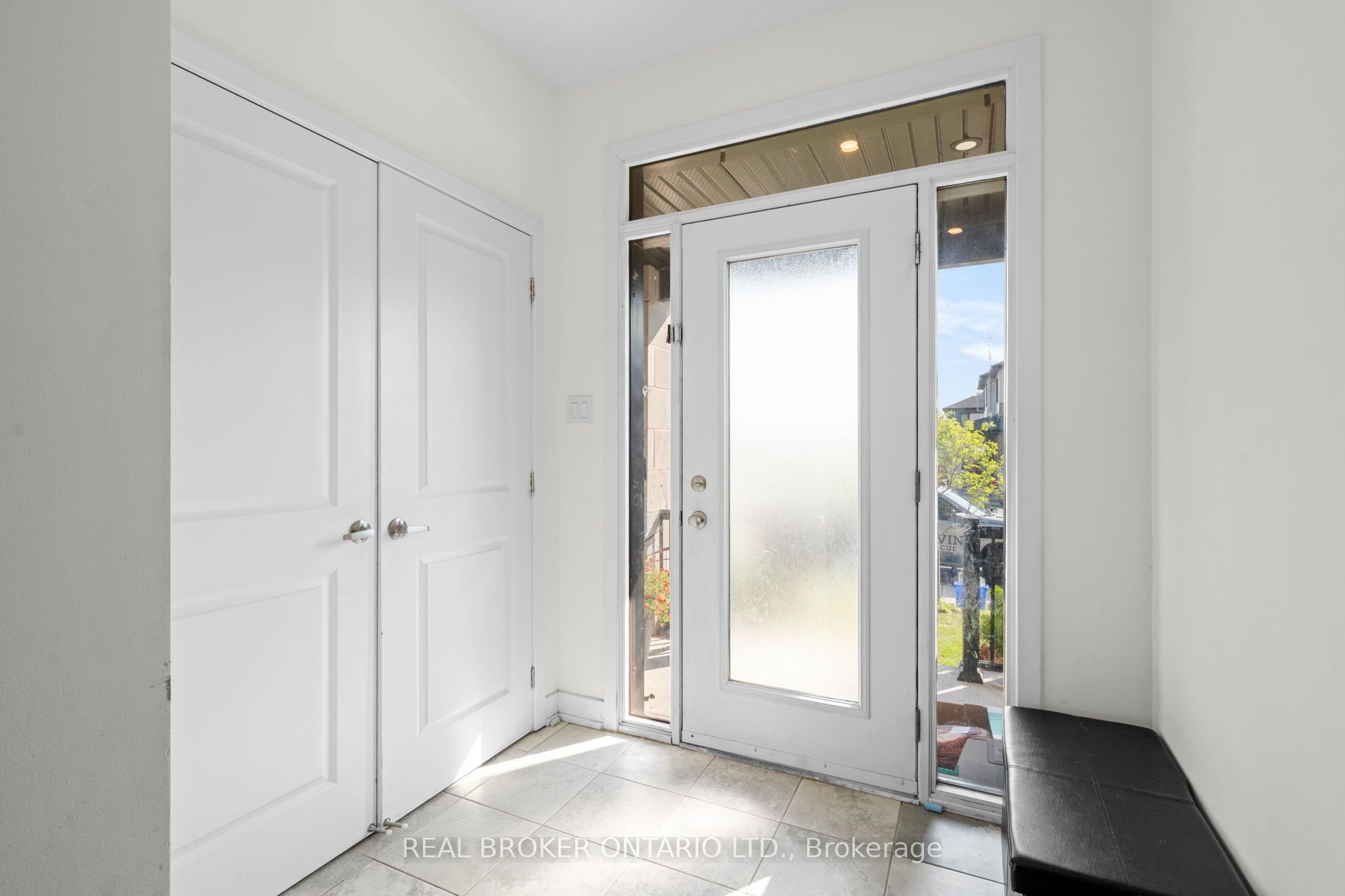 645 Rathburn Lane, Leitrim, ON K1T 0V9 photo 2
