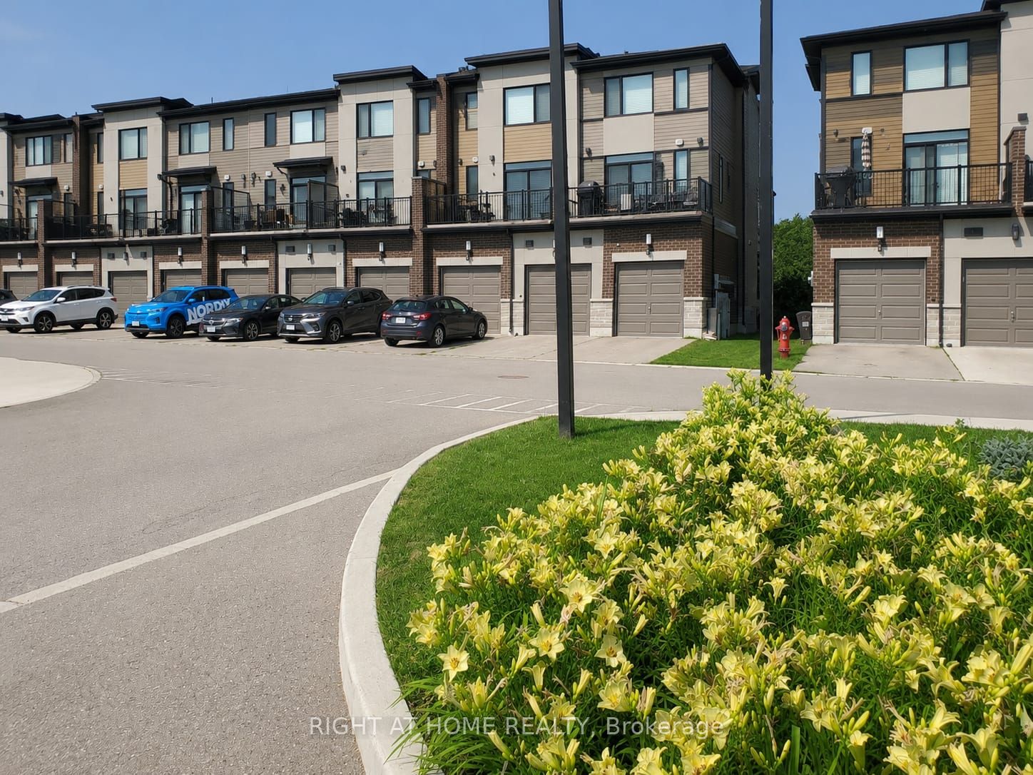 590 North Service Road 15, Hamilton, ON L8E 0K5