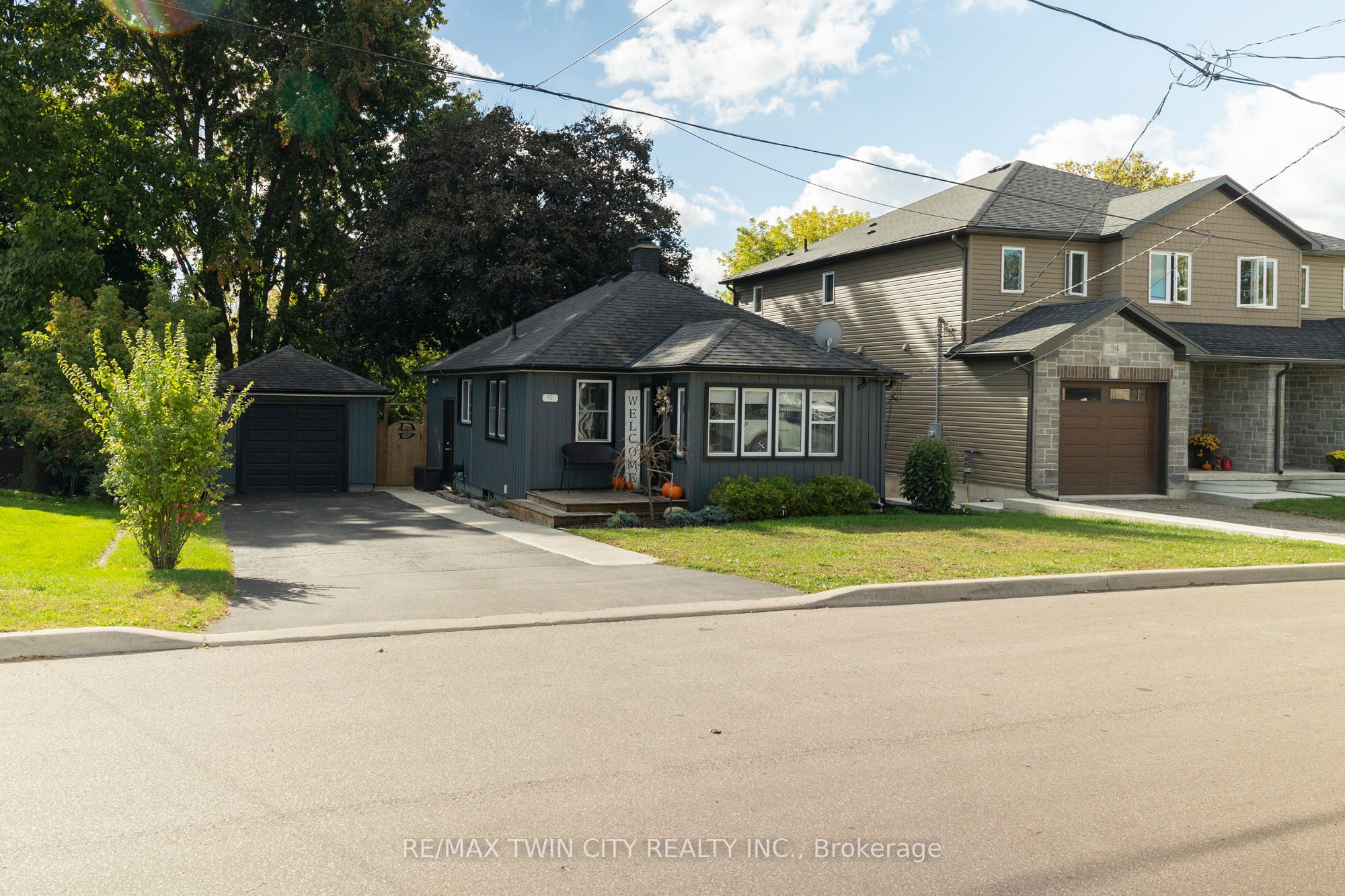 92 SOVEREIGN Street W, Norfolk, ON N0E 1Y0 photo 2