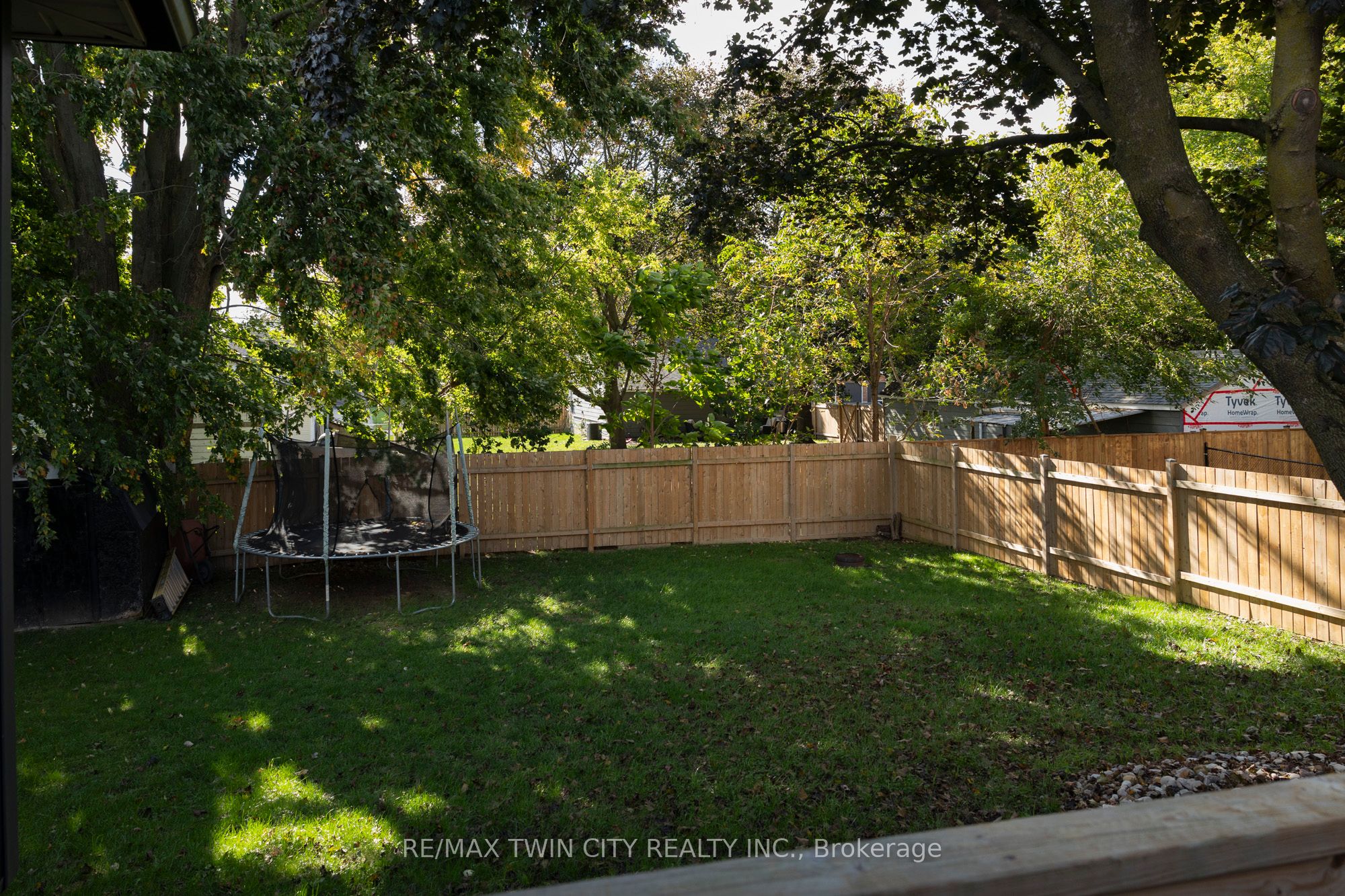92 SOVEREIGN Street W, Norfolk, ON N0E 1Y0 photo 5