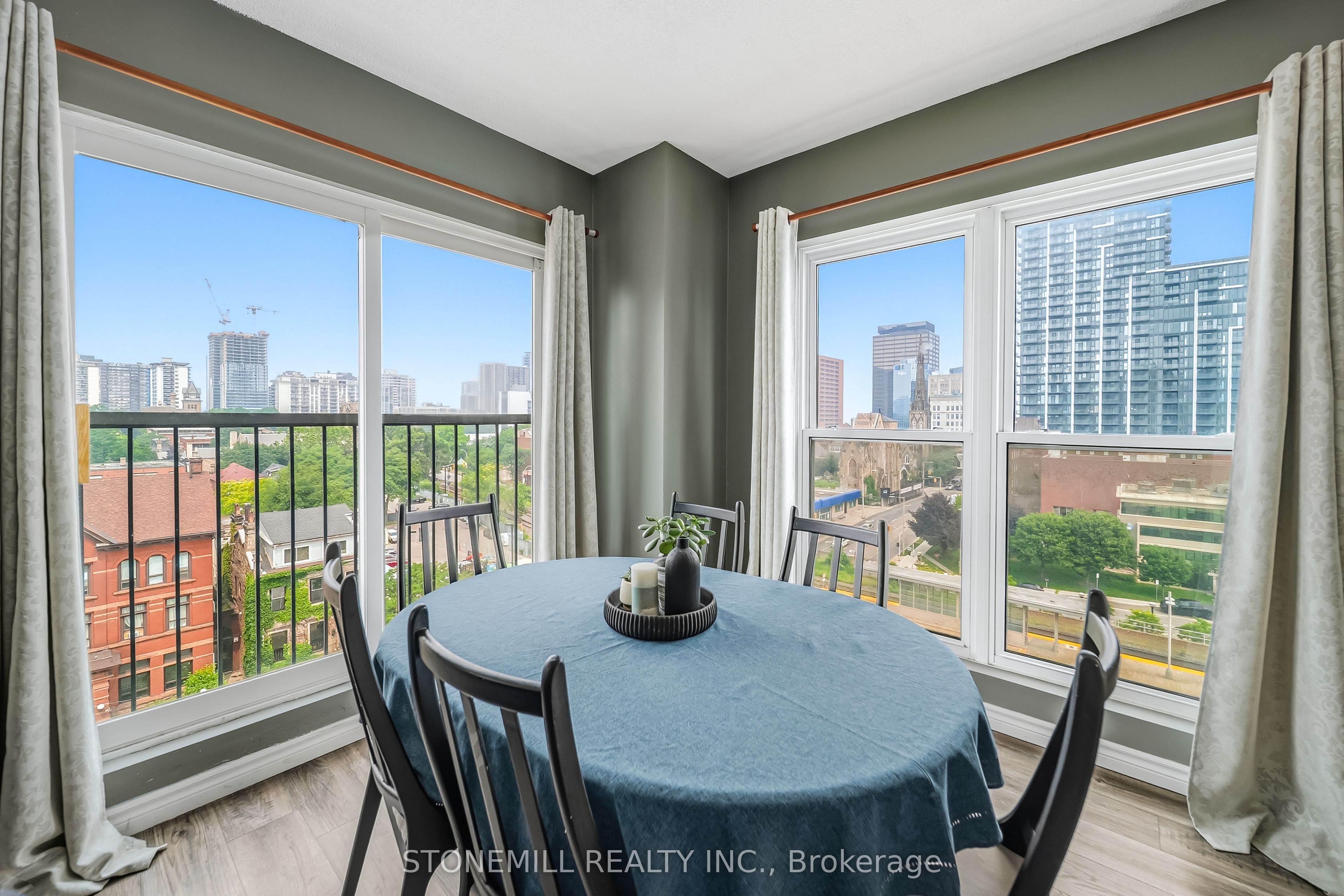 135 James Street S 701, Hamilton, ON L8P 2Z6 photo 2