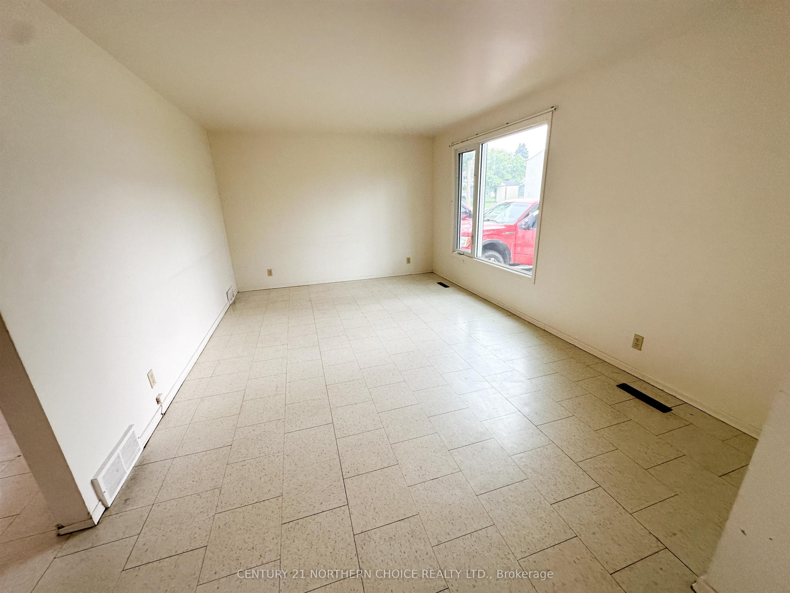 47/49 Pine Street, Ear Falls, ON P0V 1T0 photo 5
