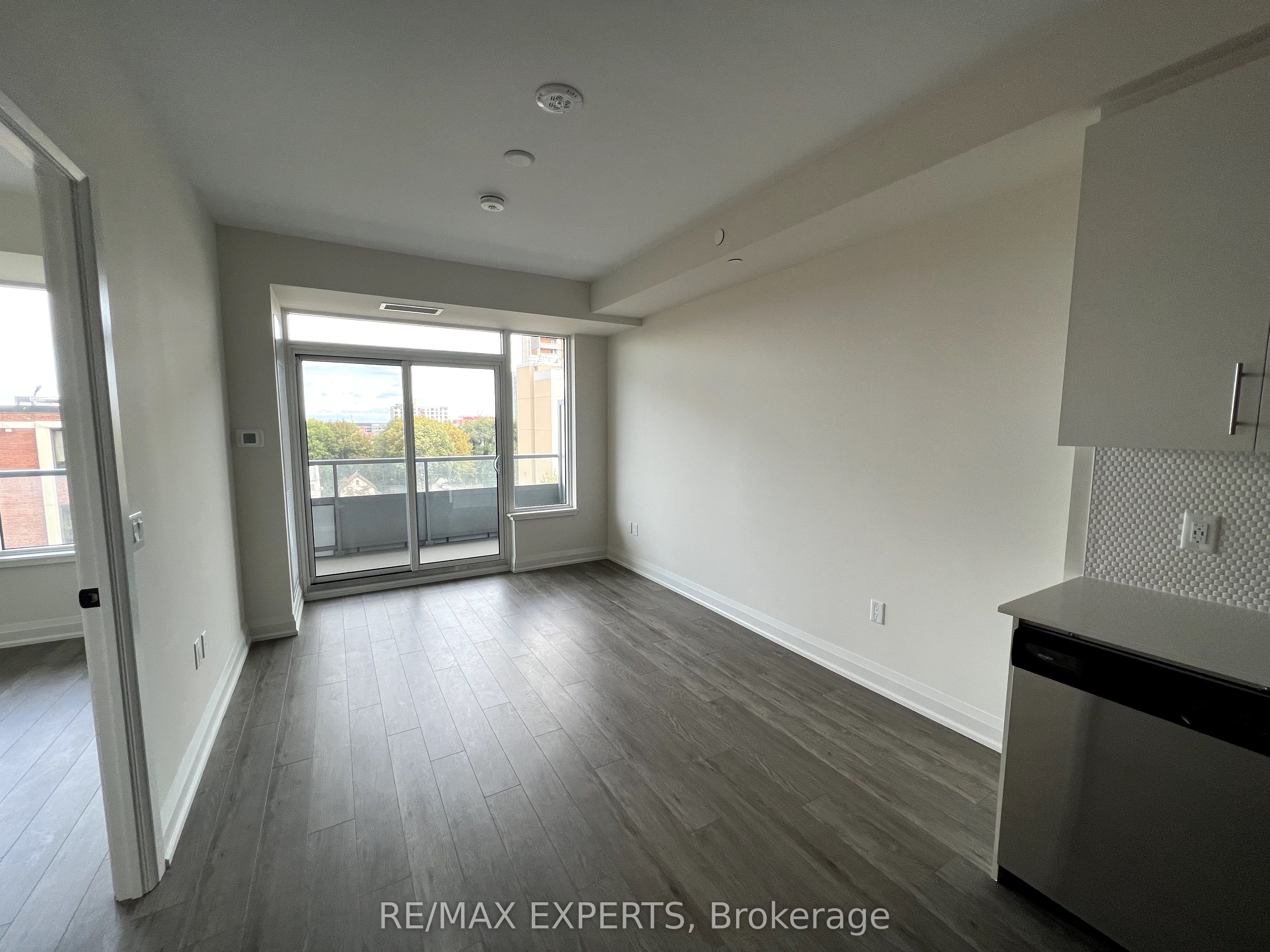212 King William Street 602, Hamilton, ON L8R 0A7 photo 4