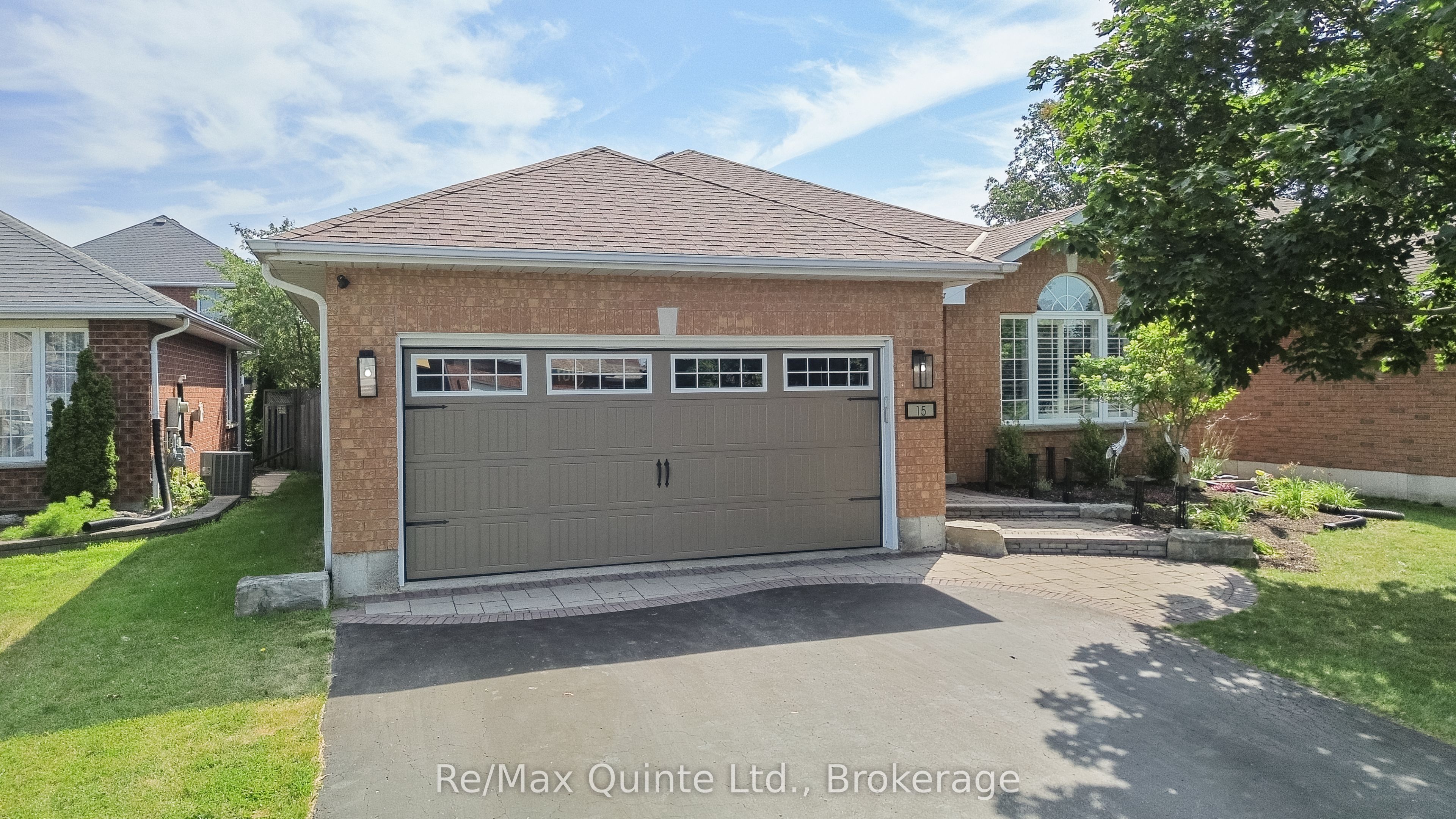 15 Spruce Gardens, Belleville, ON K8N 5W3 photo 4
