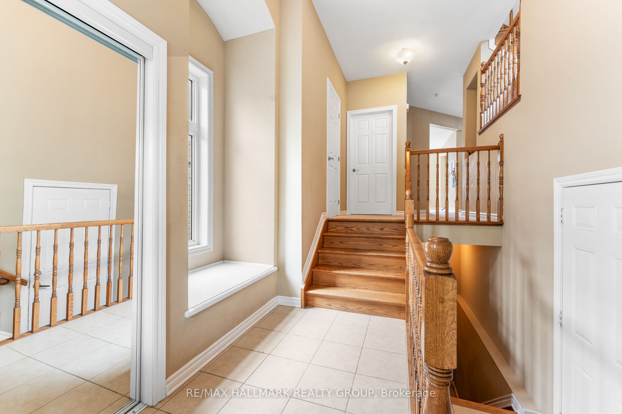 224 Tempest Drive, Stittsville - Munster - Richmond, ON K2S 0K5 photo 4