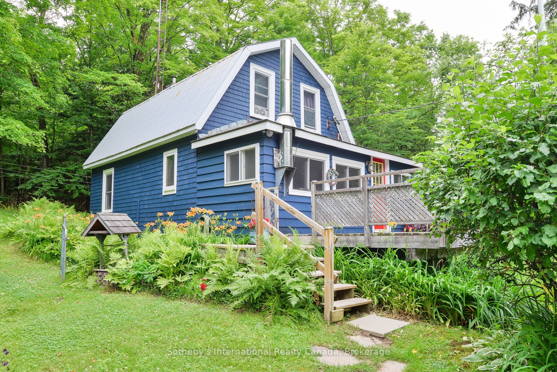 1079 Hewlitt Road, Muskoka Lakes, ON P1L 1X4 photo 5