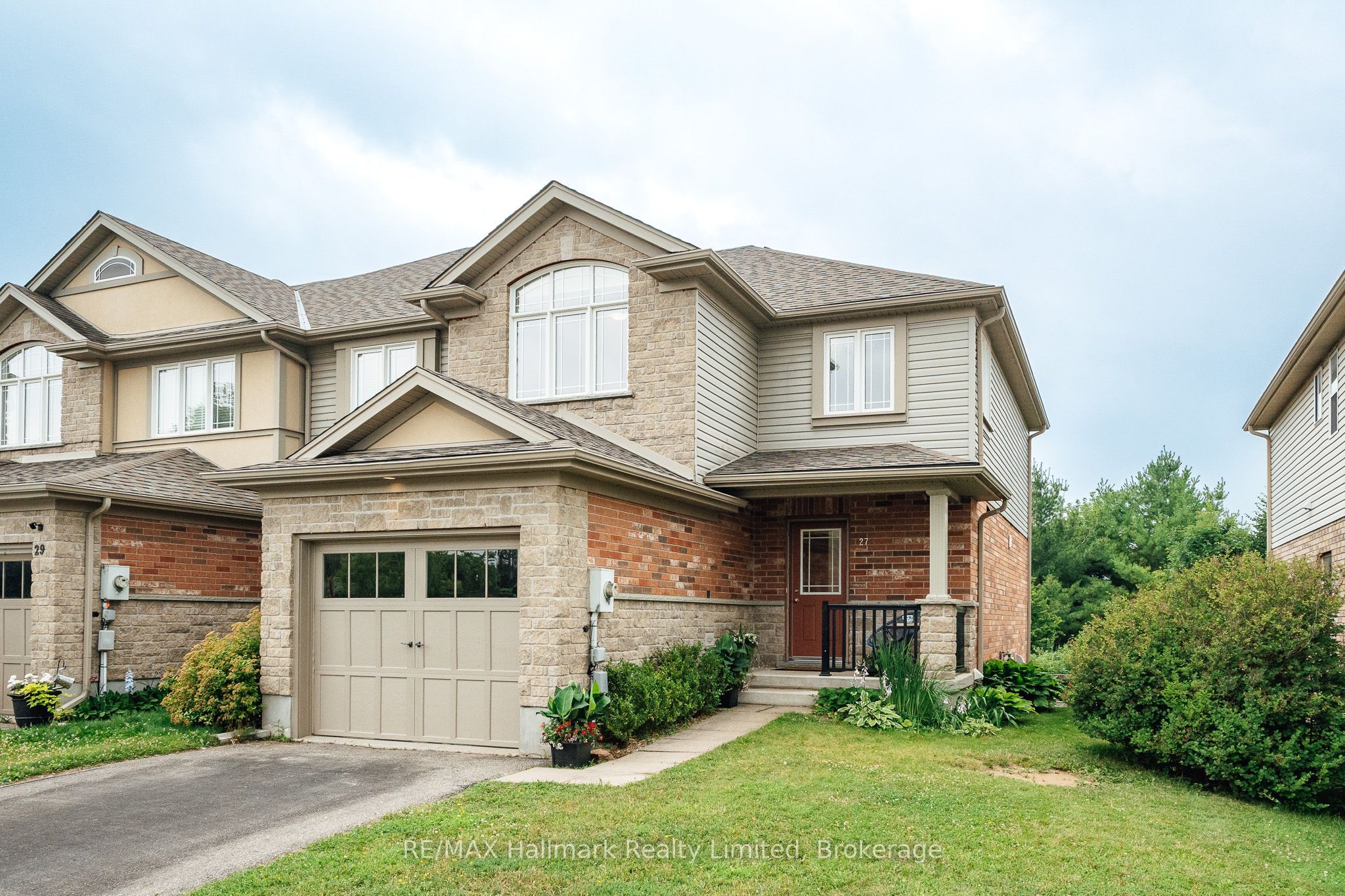 27 Wilkie Crescent, Guelph, ON N1L 0B1 photo 3