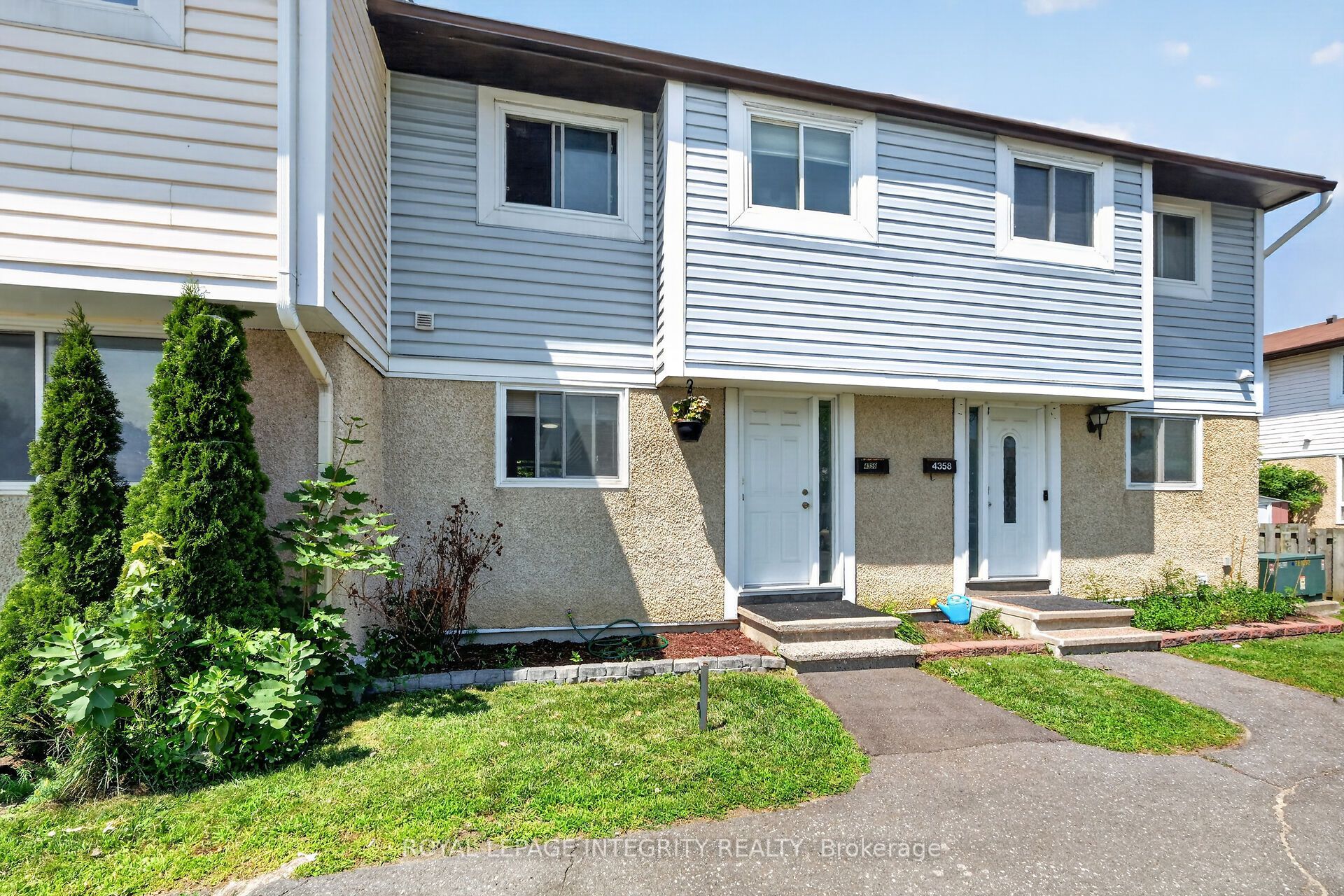 4356 Stella Crescent, Cyrville - Carson Grove - Pineview, ON K1J 8T7 photo 4