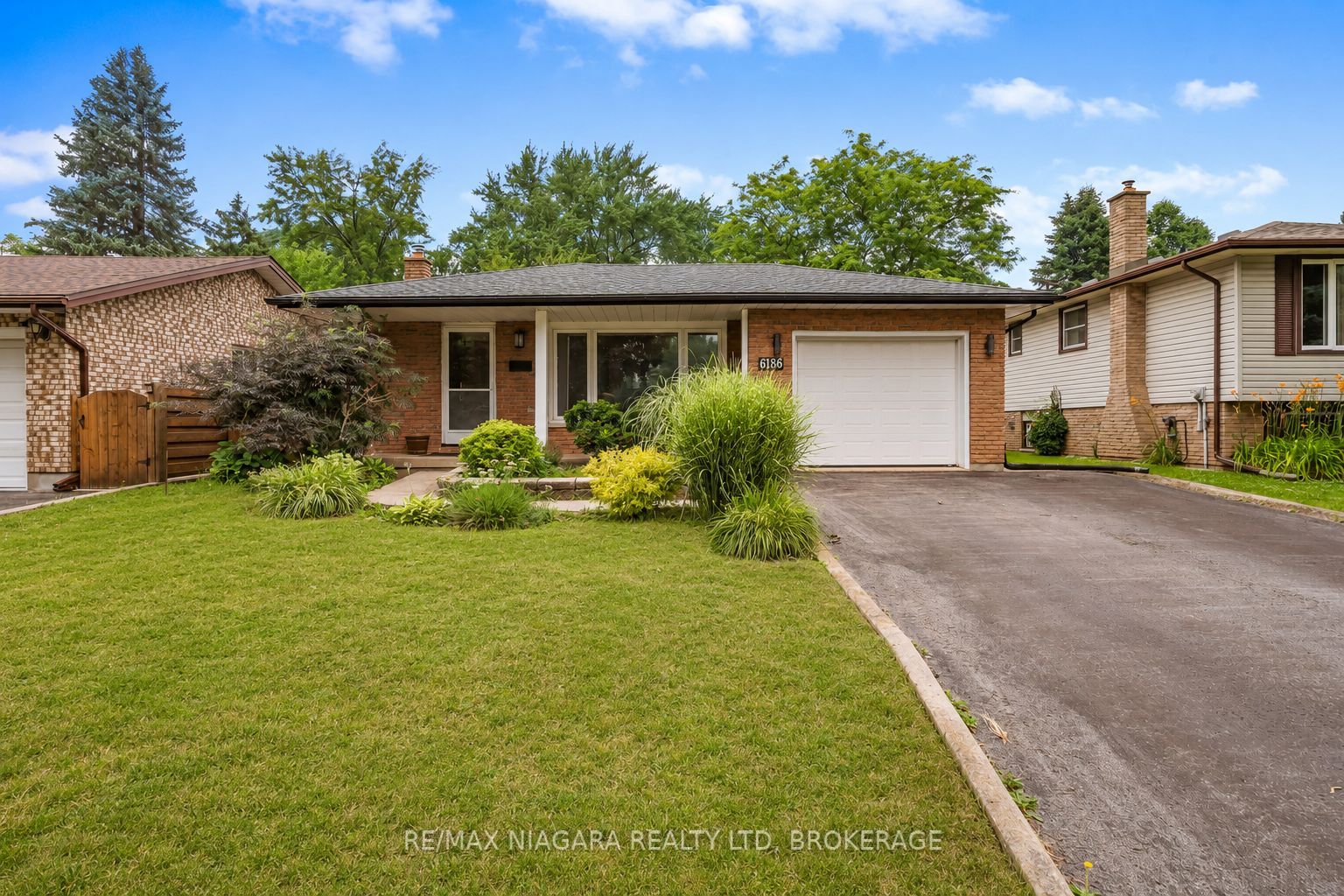 6186 Delta Drive, Niagara Falls, ON L2H 2G8