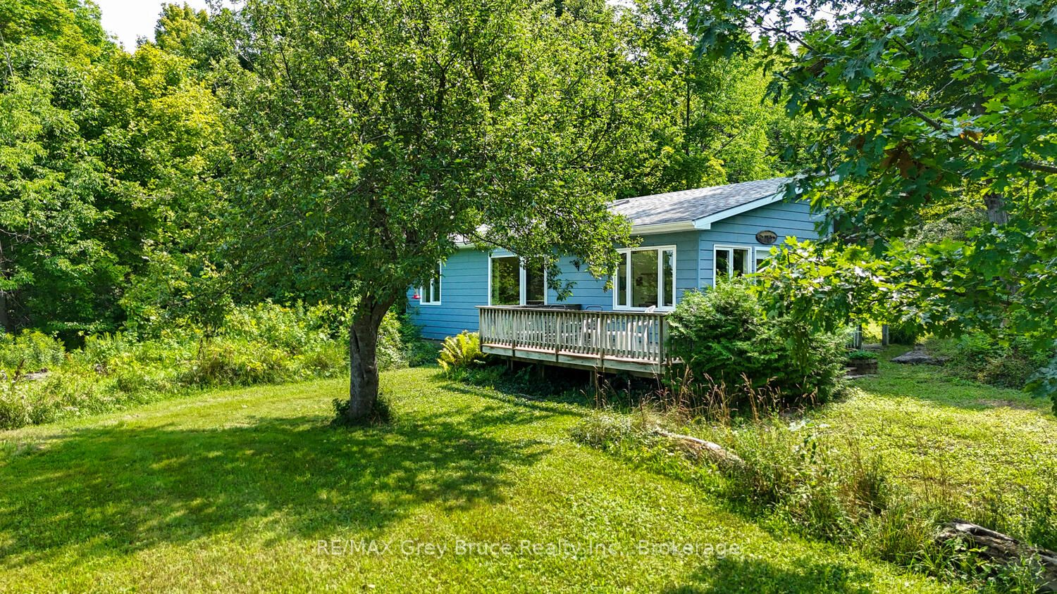 65 Lawrence Road, South Bruce Peninsula, ON N0H 2T0 photo 2