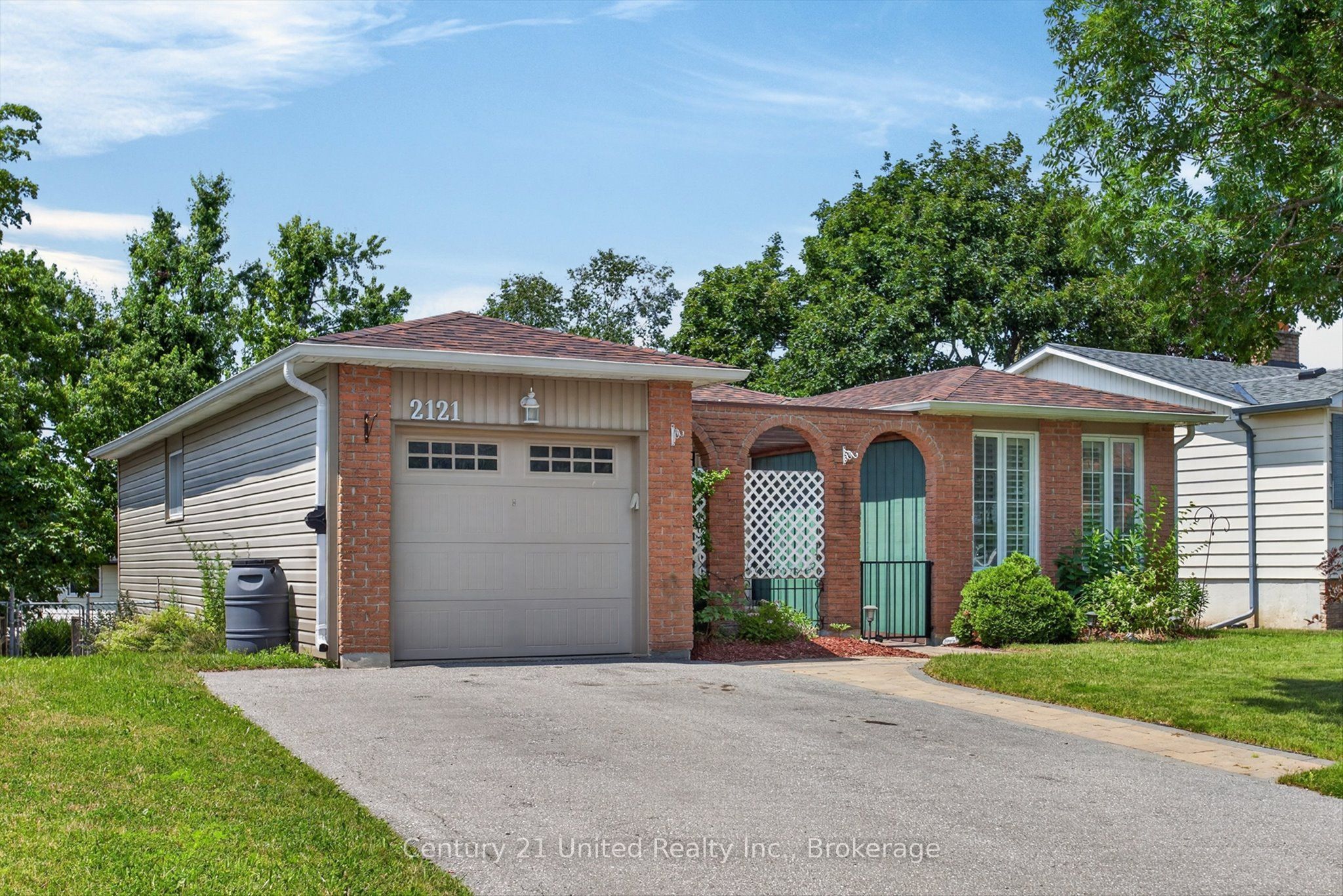 2121 Meadowview Road, Peterborough, ON K9L 1S5 photo 4