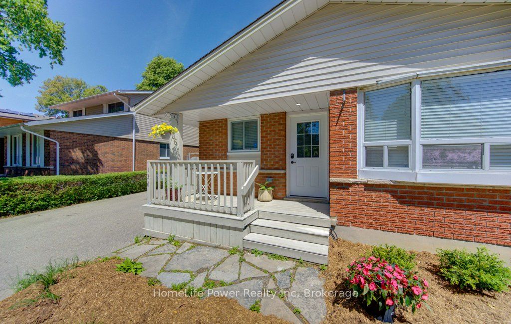 136 Dunsmere Drive, Kitchener, ON N2E 1V7 photo 3