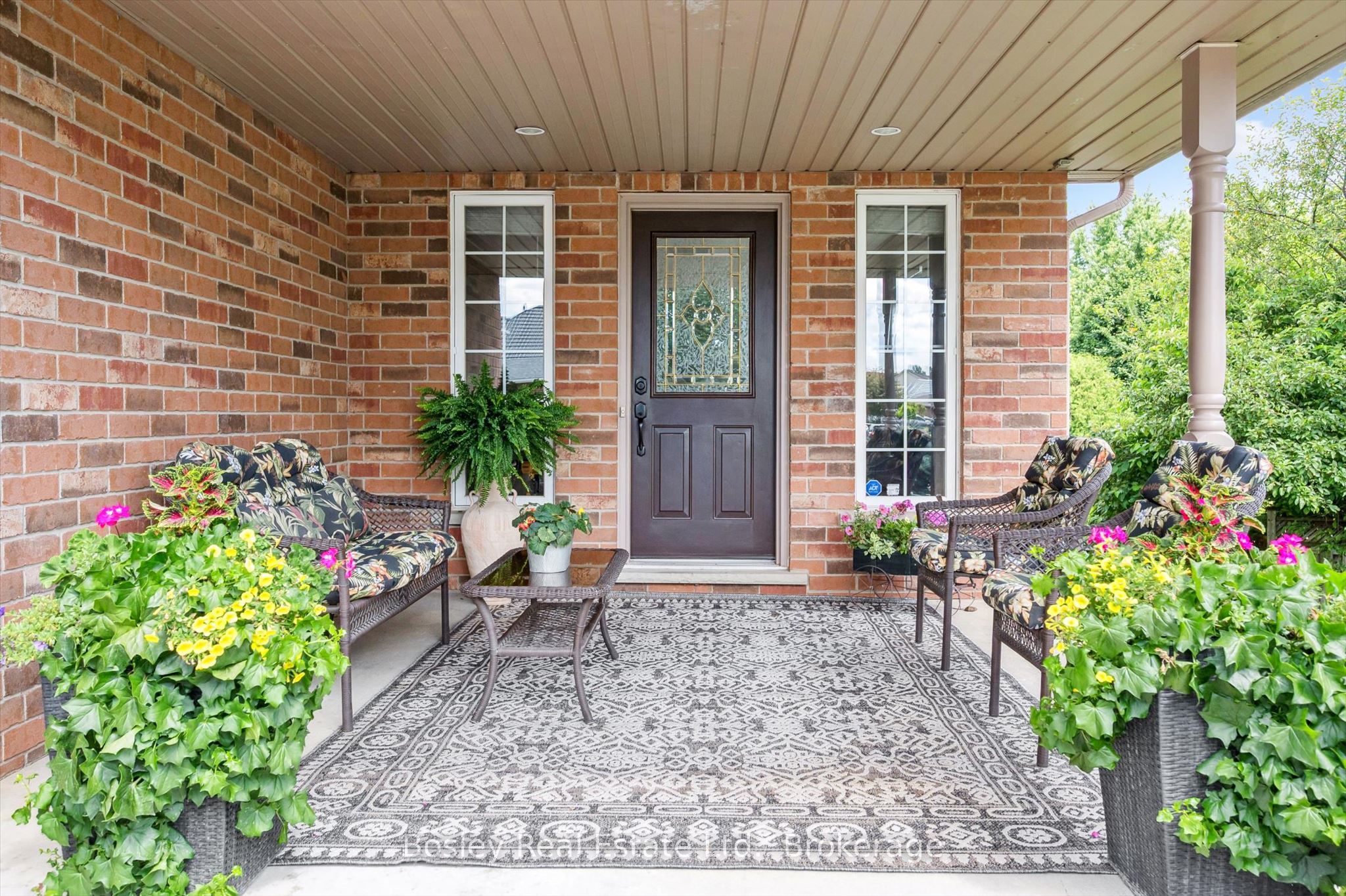 37 Munroe Crescent, Guelph, ON N1G 5E5 photo 3