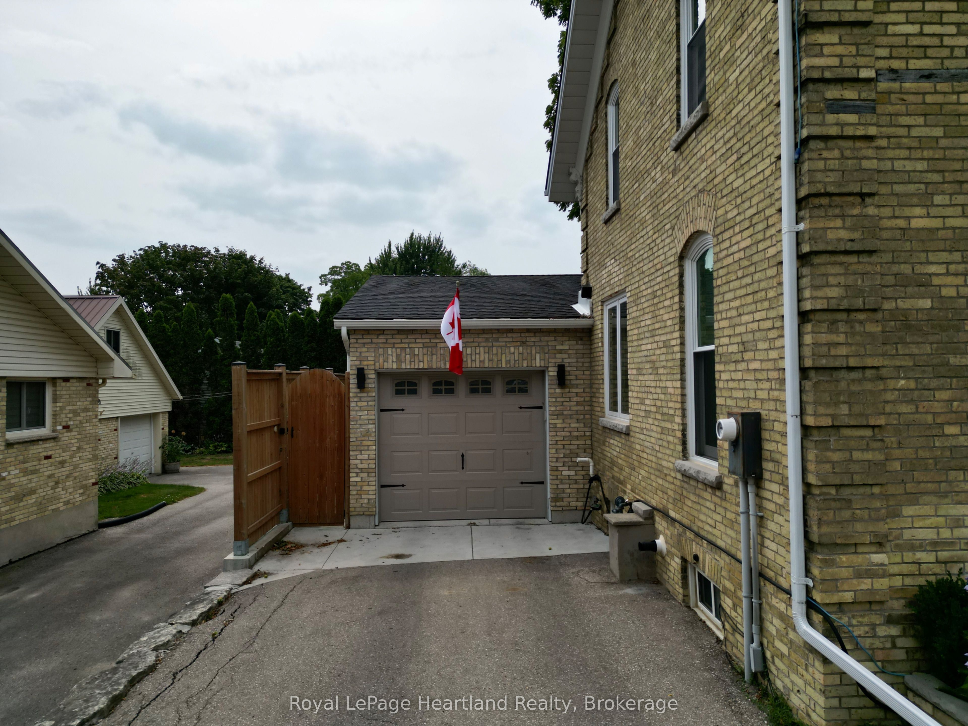 425 William Street, South Huron, ON N0M 1S2 photo 3