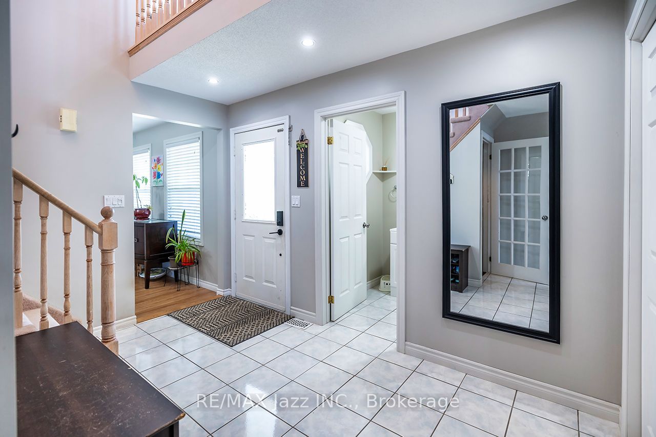 26 Glenn Drive, Quinte West, ON K8V 6E3 photo 4
