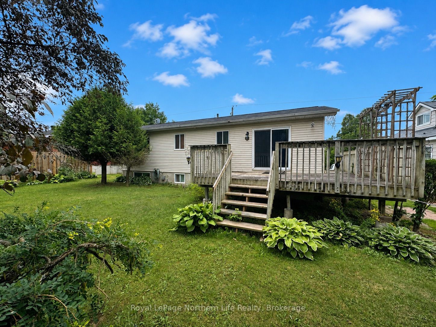 38 Big Bend Avenue, Powassan, ON P0H 1Z0 photo 2