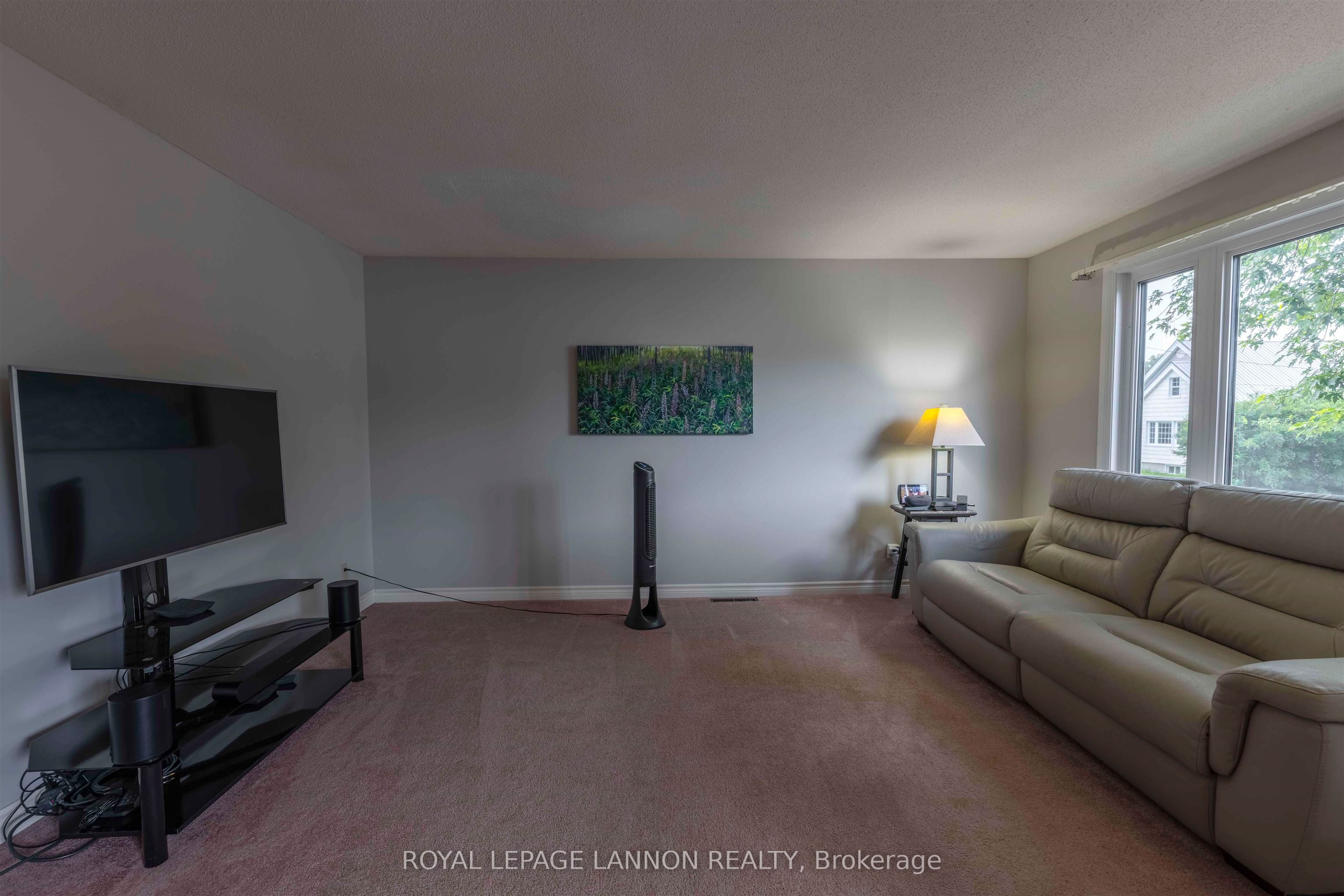 79 ALGONQUIN Avenue S, Thunder Bay, ON P7B 4S7 photo 3