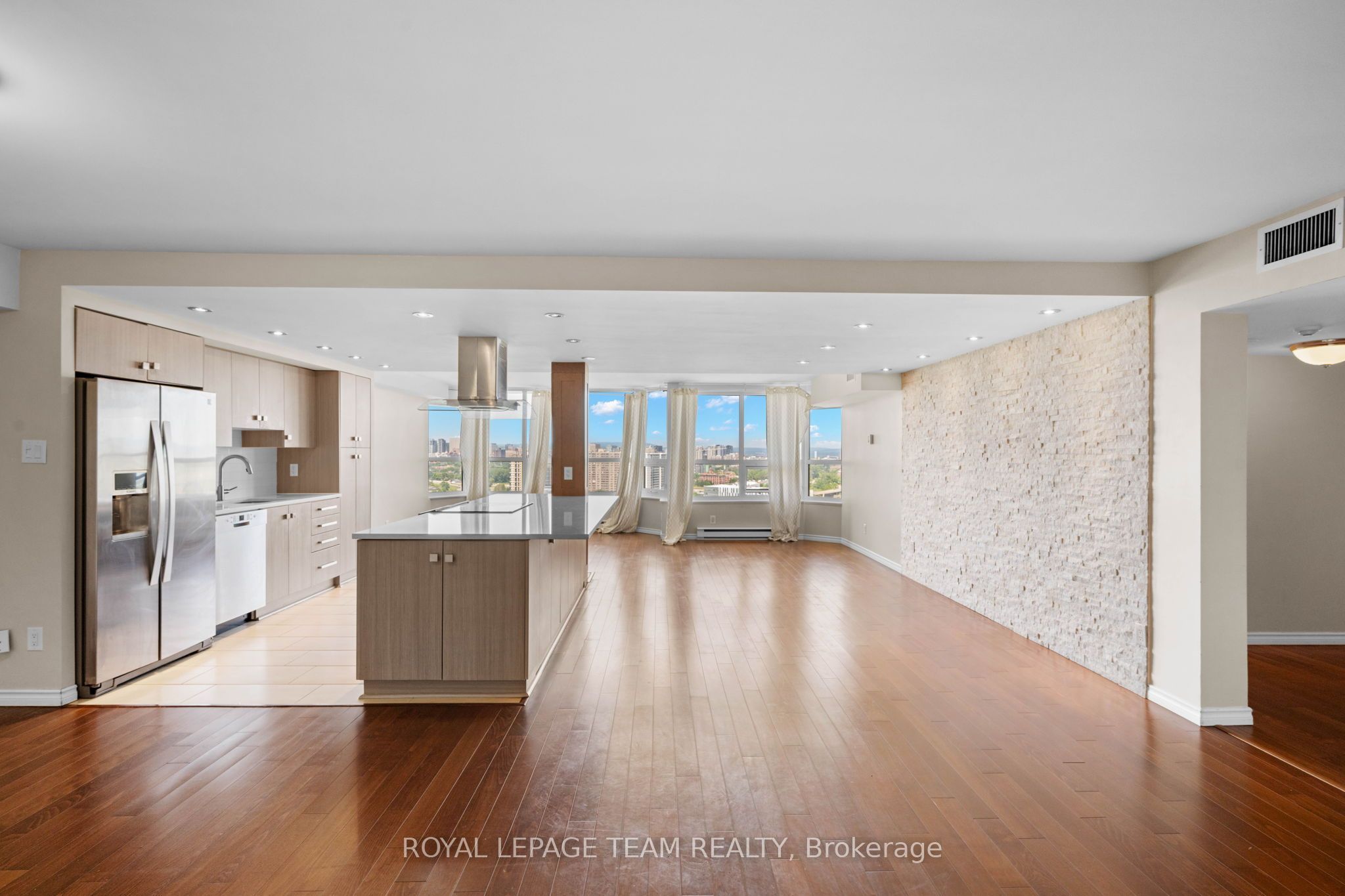 1500 Riverside Drive 2408, Alta Vista and Area, ON K1G 4J4 photo 5