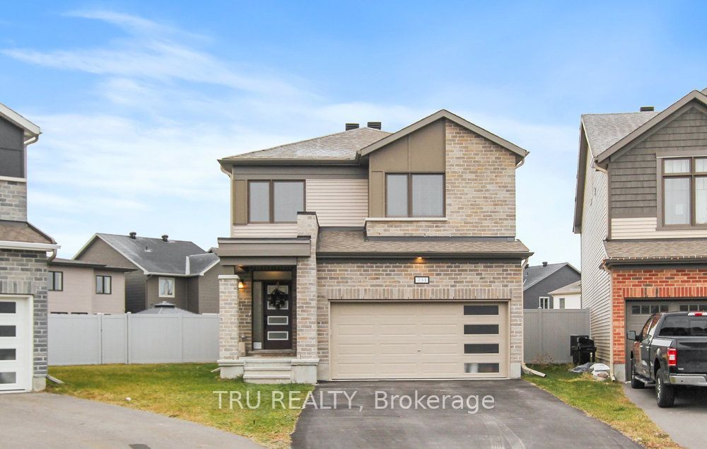 731 Brittanic Road, Kanata, ON K2V 0N7