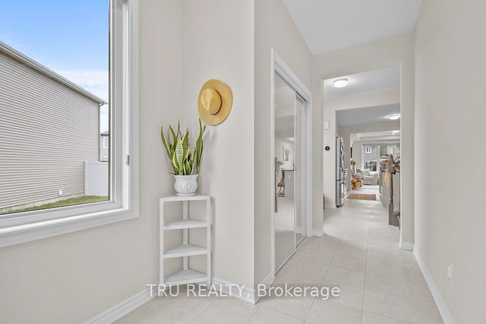 731 Brittanic Road, Kanata, ON K2V 0N7 photo 4