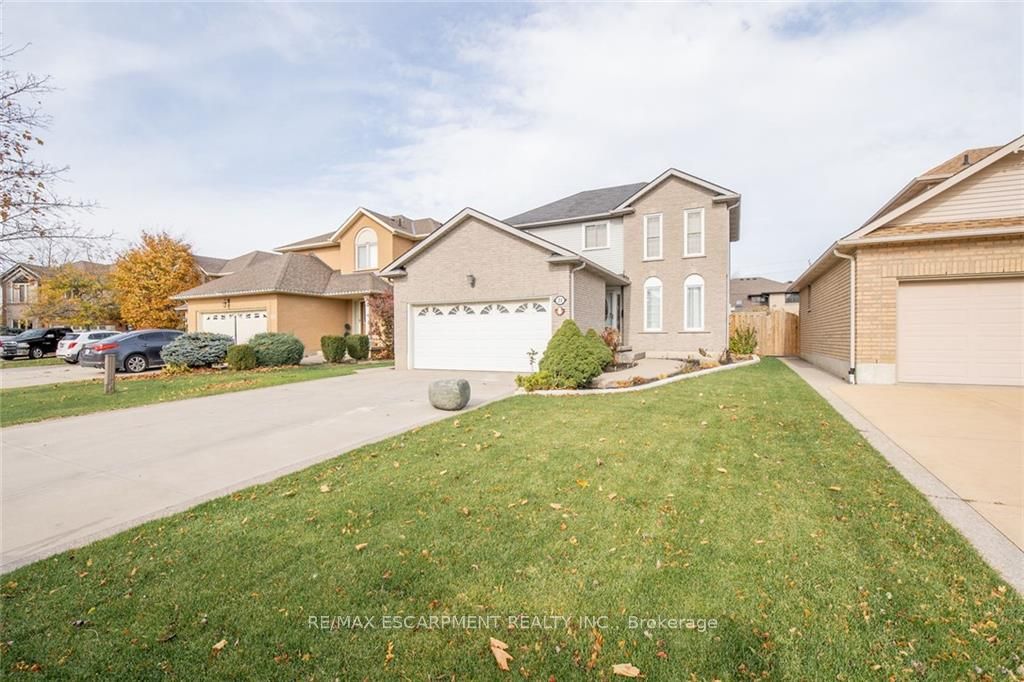 21 Springgarden Crescent, Hamilton, ON L8J 2S5