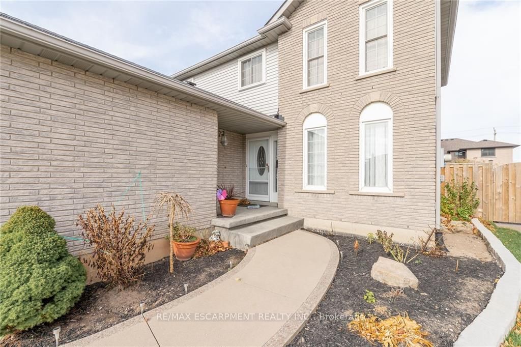 21 Springgarden Crescent, Hamilton, ON L8J 2S5 photo 5