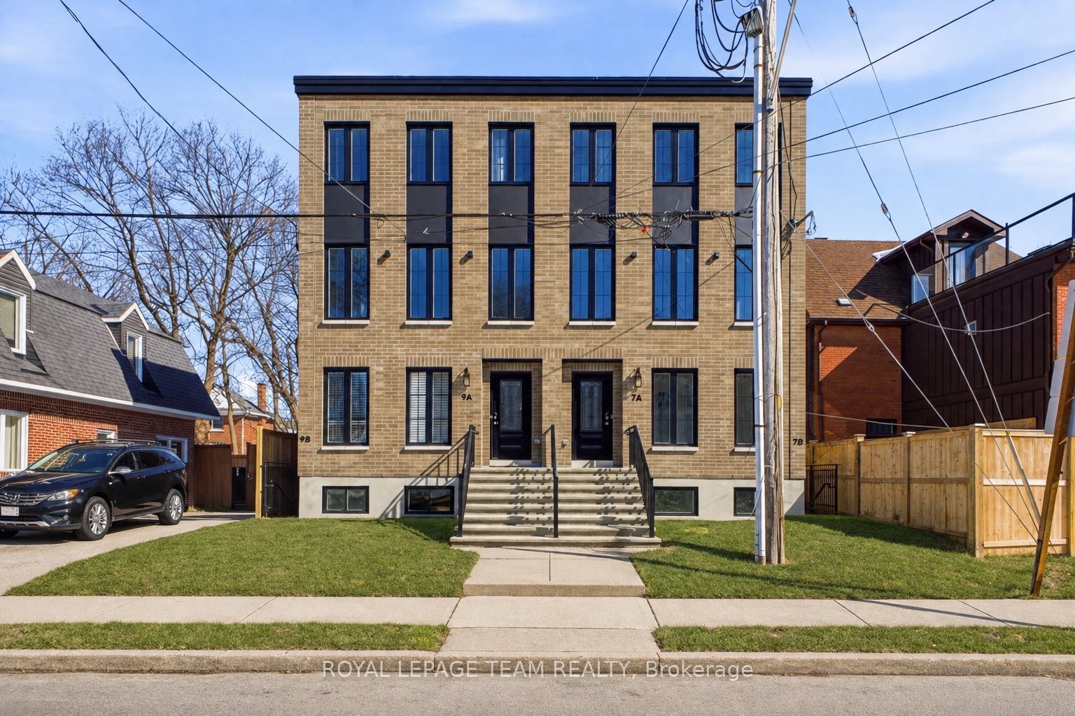 7 Gwynne Avenue B, Dows Lake - Civic Hospital and Area, ON K1Y 1X1 photo 2
