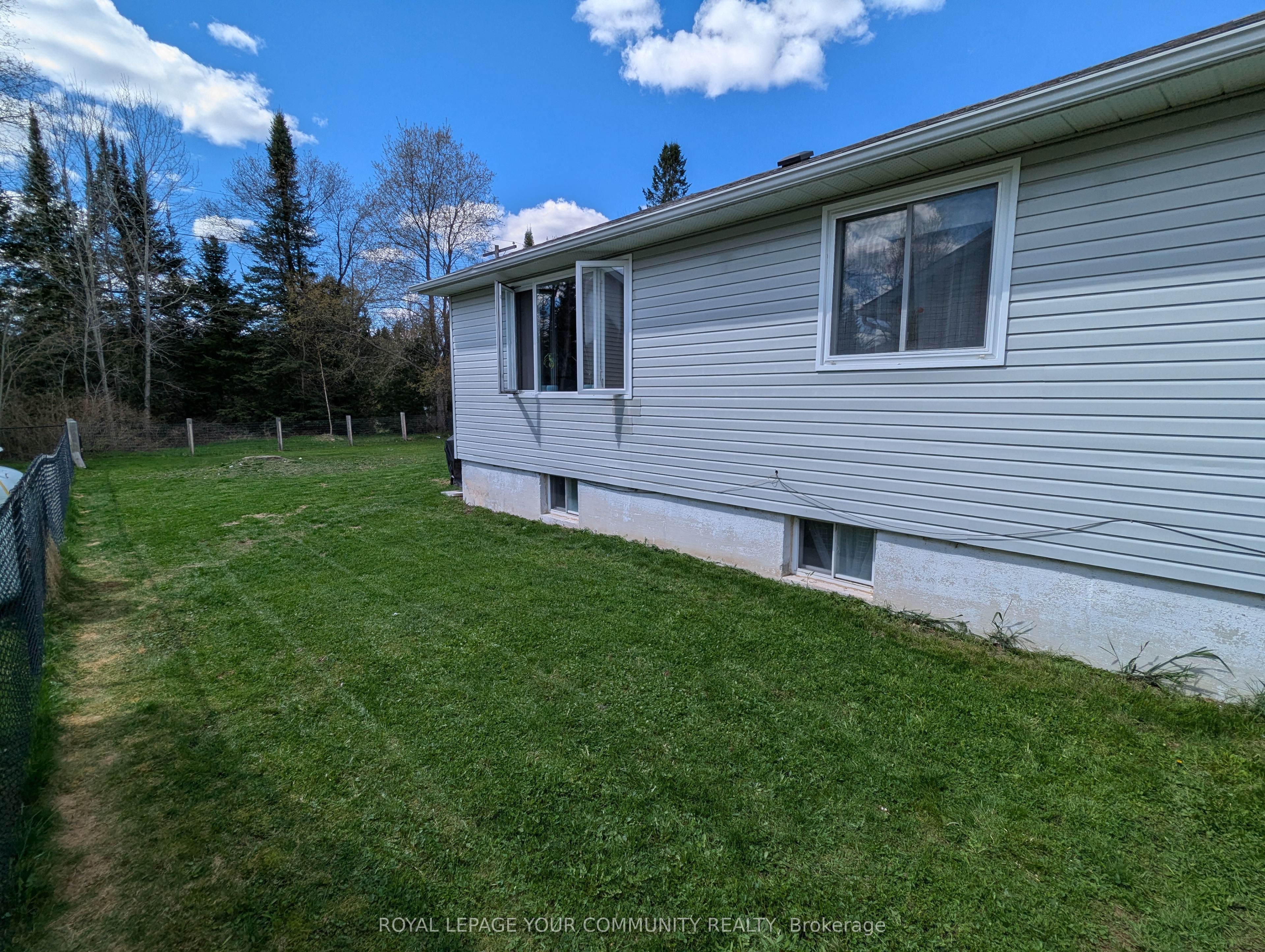 42 Sprucedale Street, Highlands East, ON K0L 1M0 photo 5