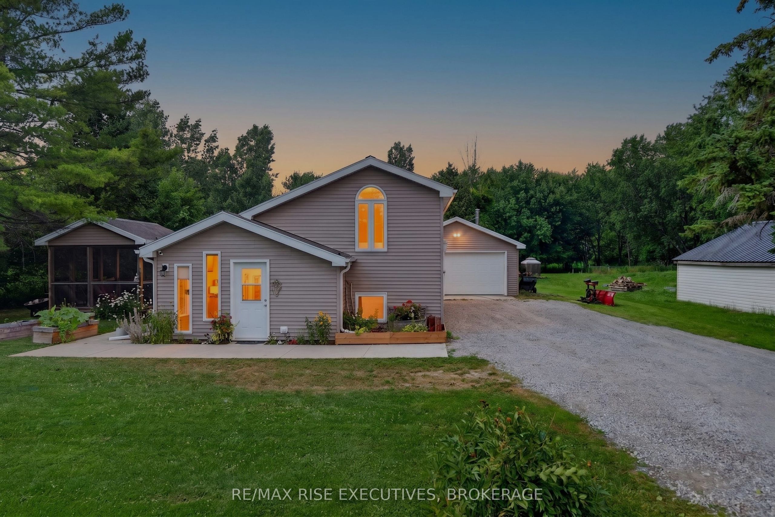 2990 Rutledge Road, Frontenac, ON K0H 2T0