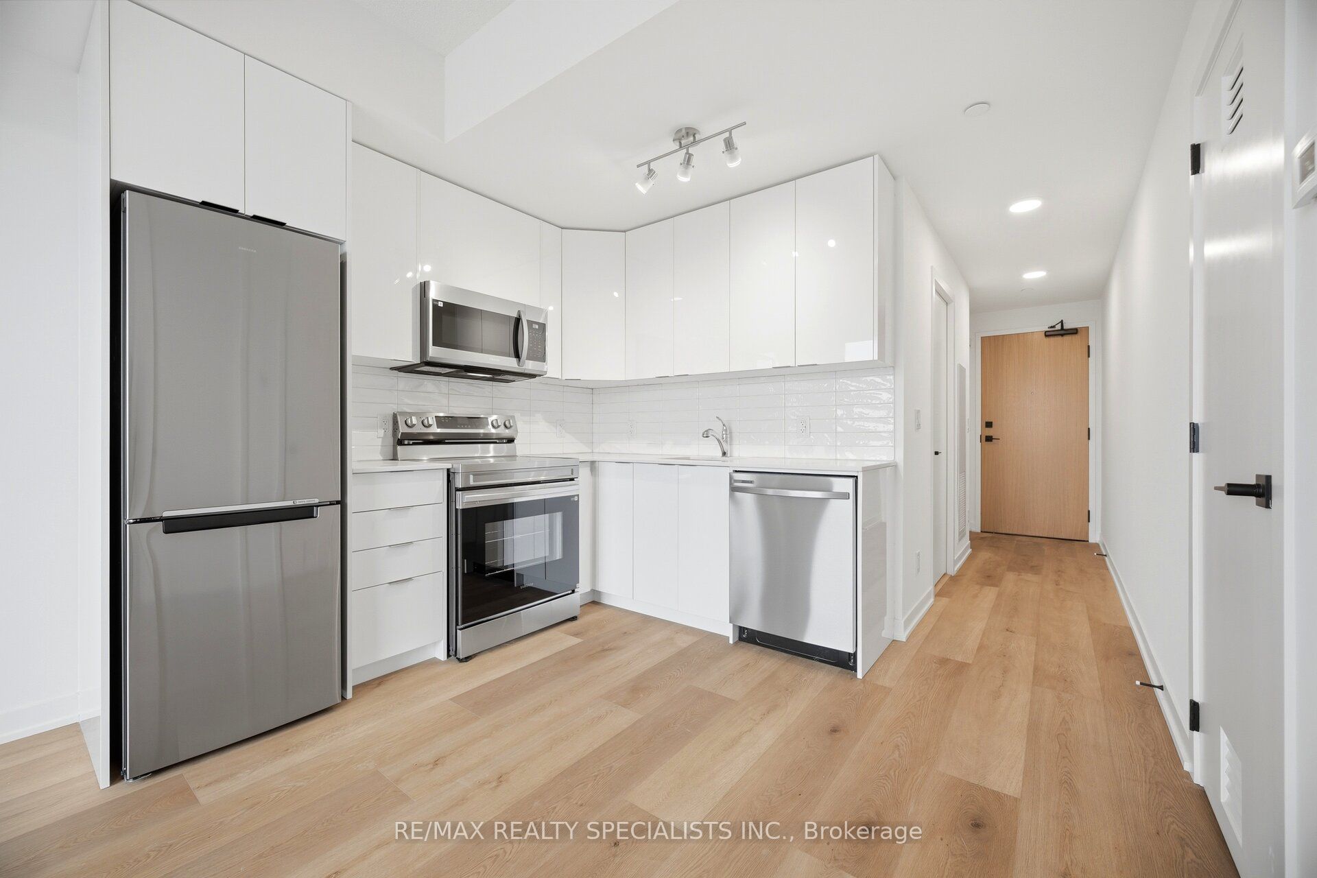 33 Erie Road 1407, Brantford, ON N3S 0K7 photo 4