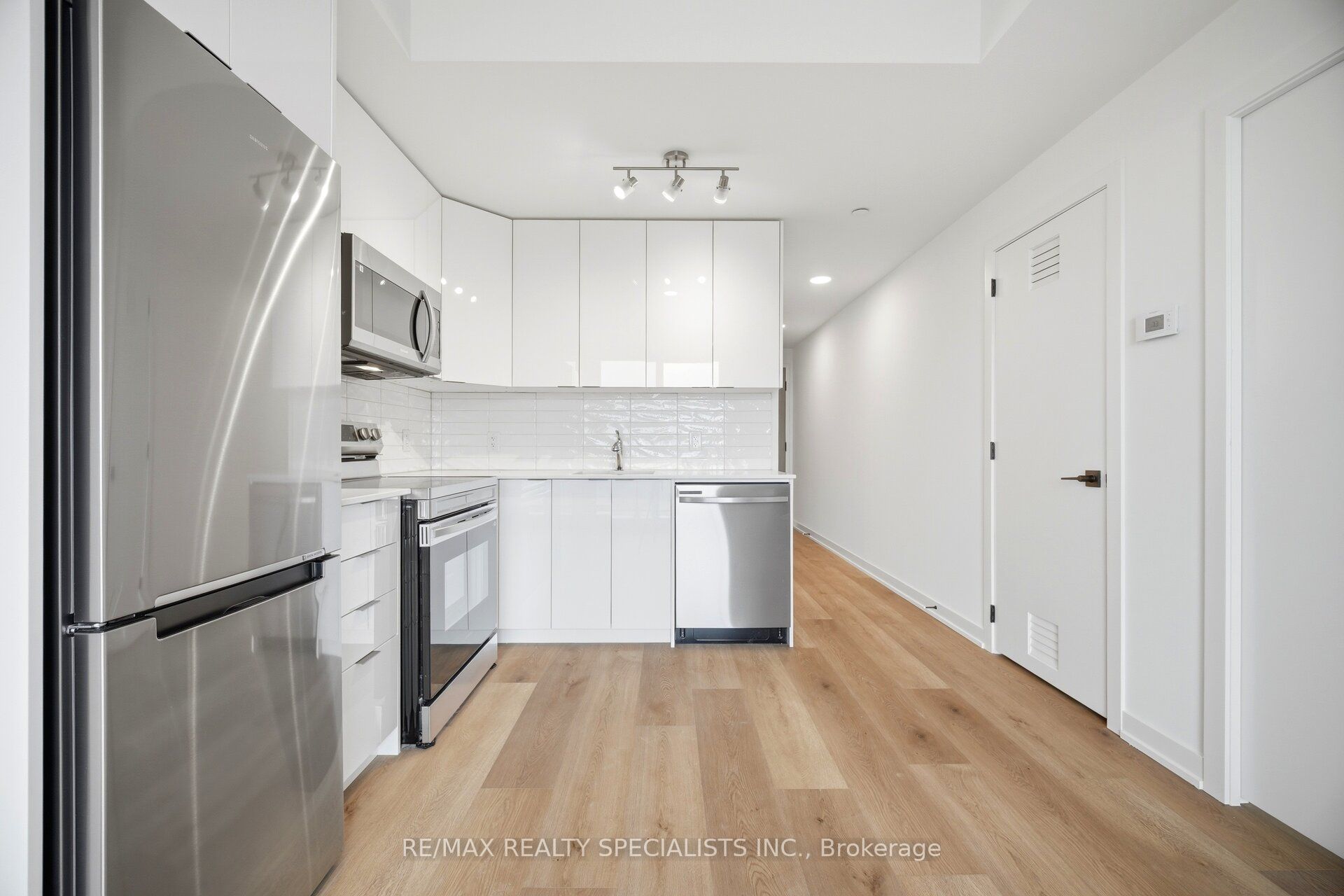 33 Erie Road 1407, Brantford, ON N3S 0K7 photo 5