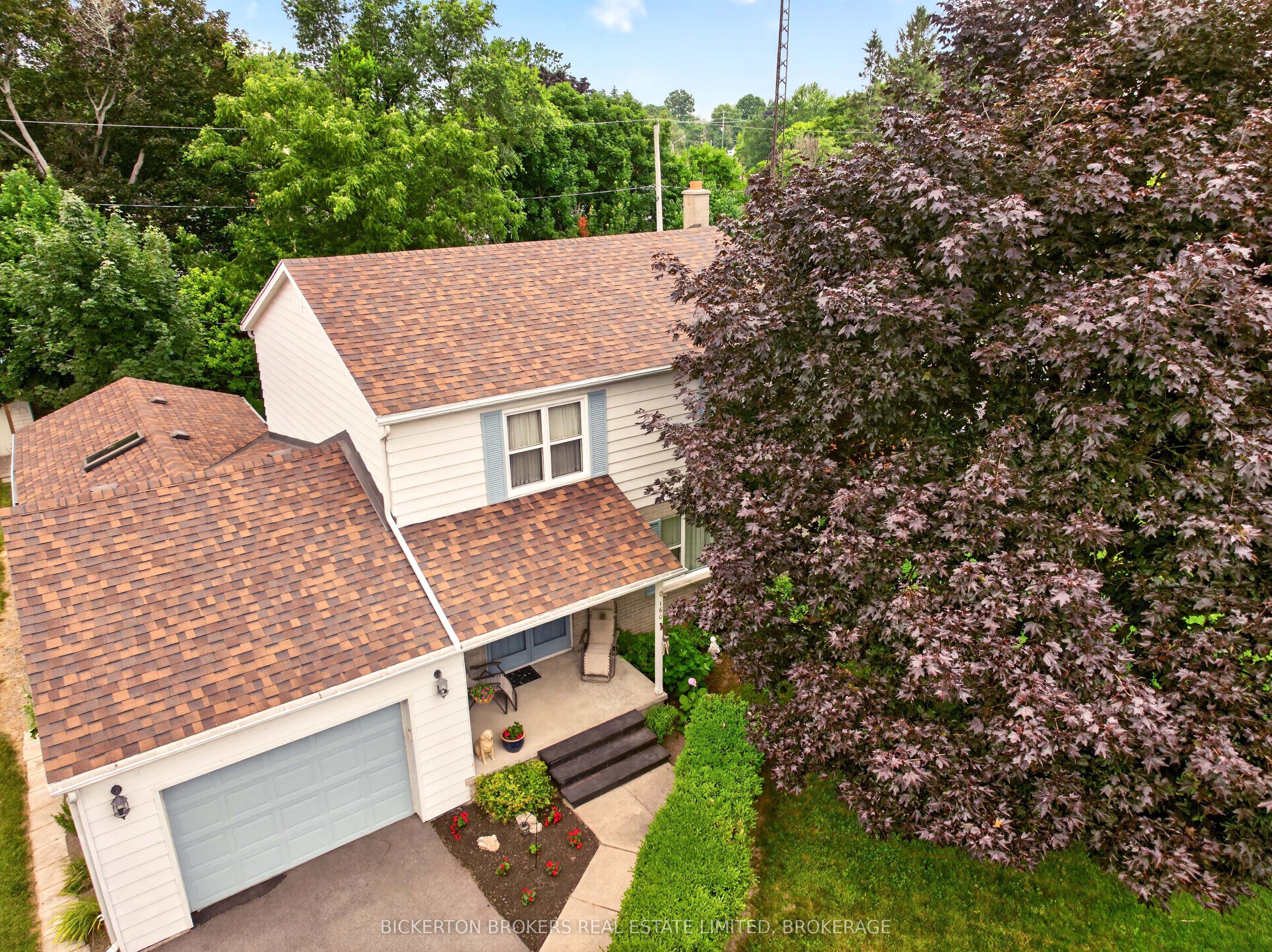 160 Elmwood Drive, Gananoque, ON K7G 1N9 photo 3