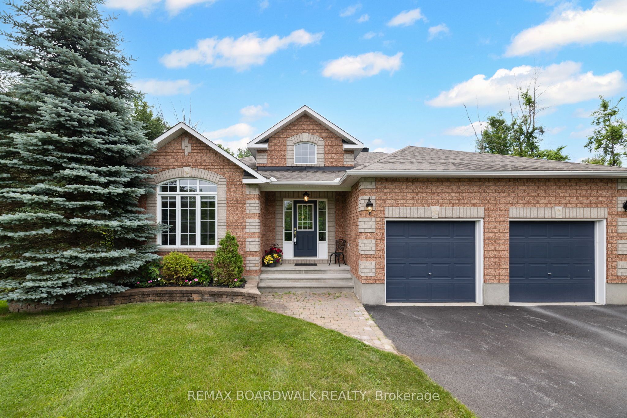 154 Catherine Avenue, Beckwith, ON K7C 4L5 photo 2