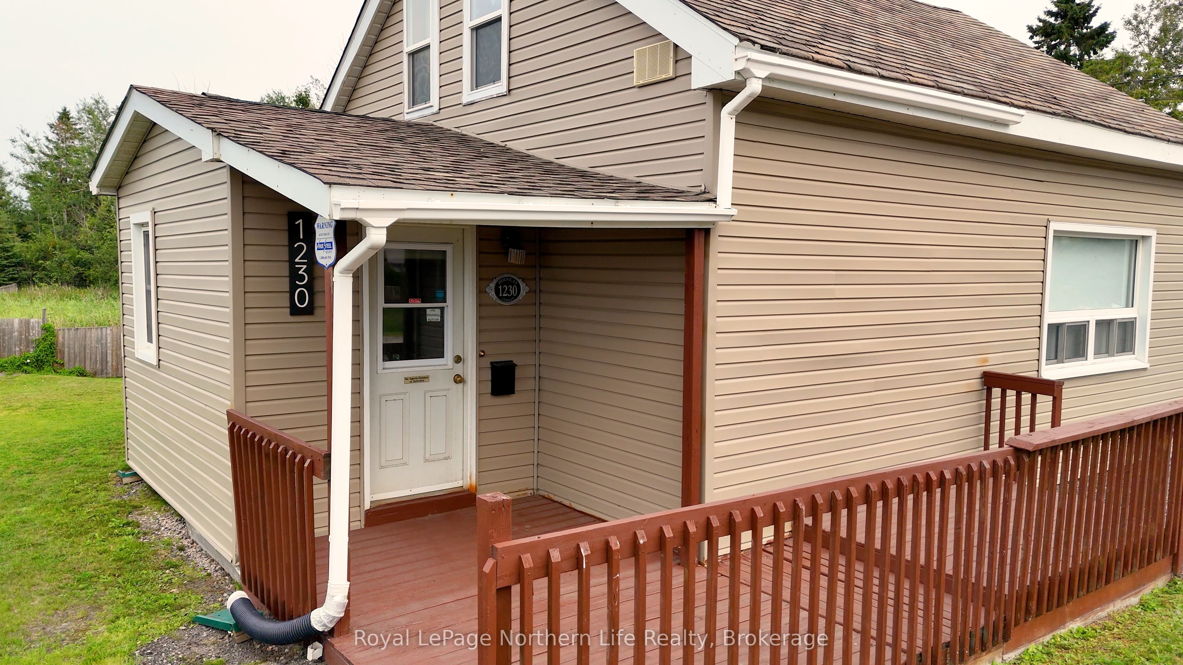 1230 Douglas Street, North Bay, ON P1B 5R1 photo 4