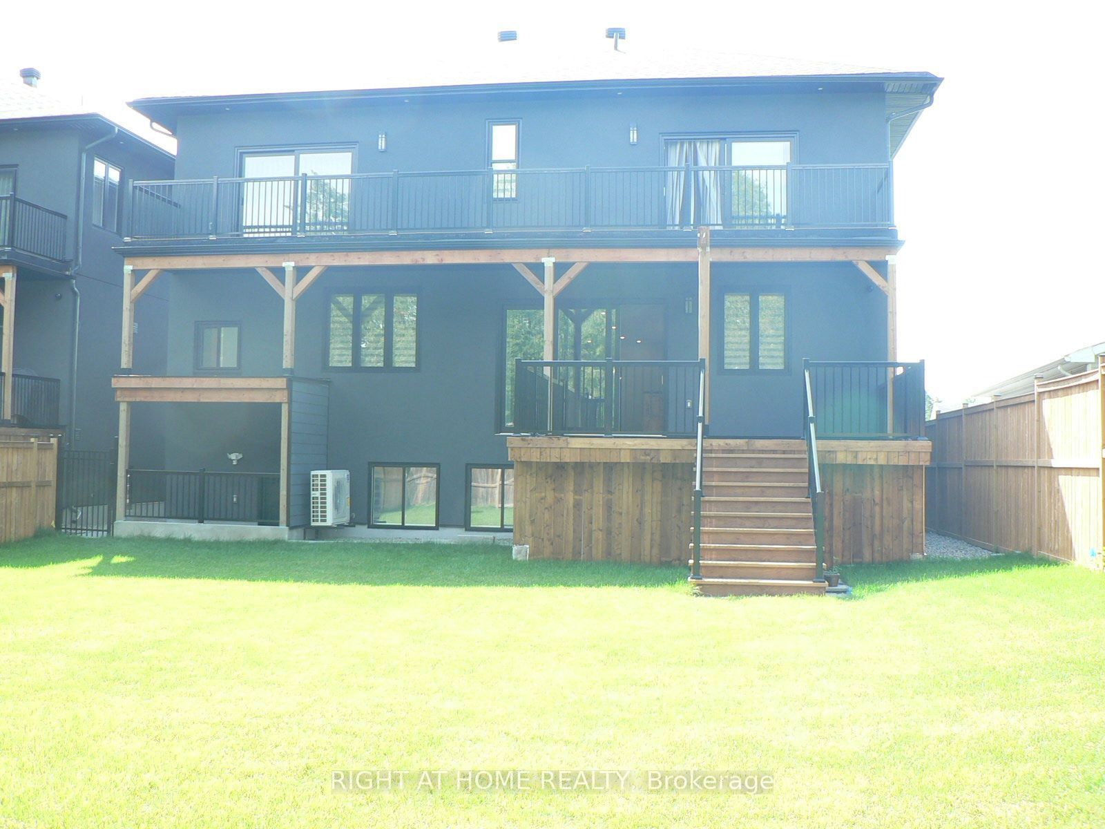13 Bell Park Street, Stittsville - Munster - Richmond, ON K2S 1J1 photo 3