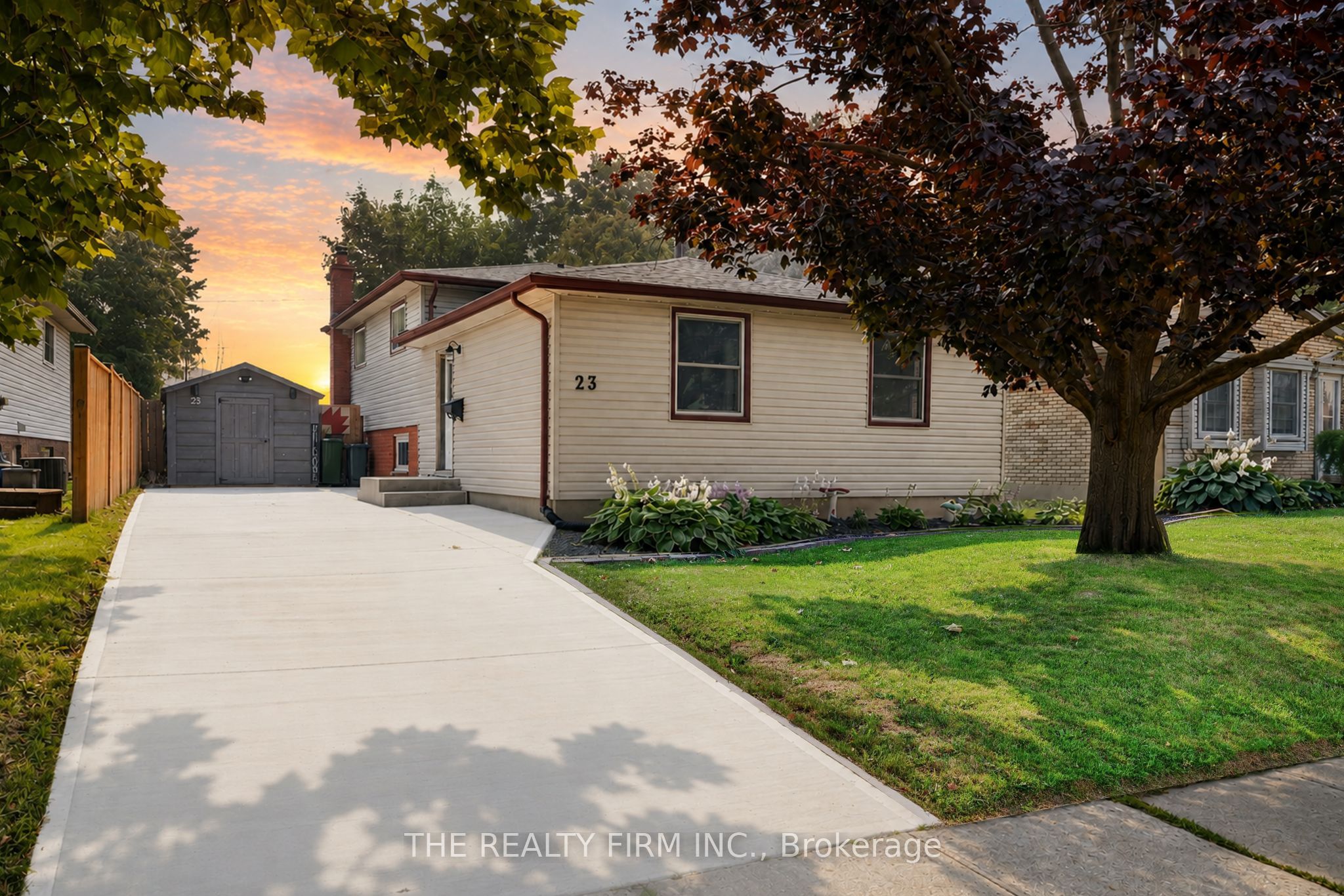 23 Confederation Drive, St. Thomas, ON N5P 3P1