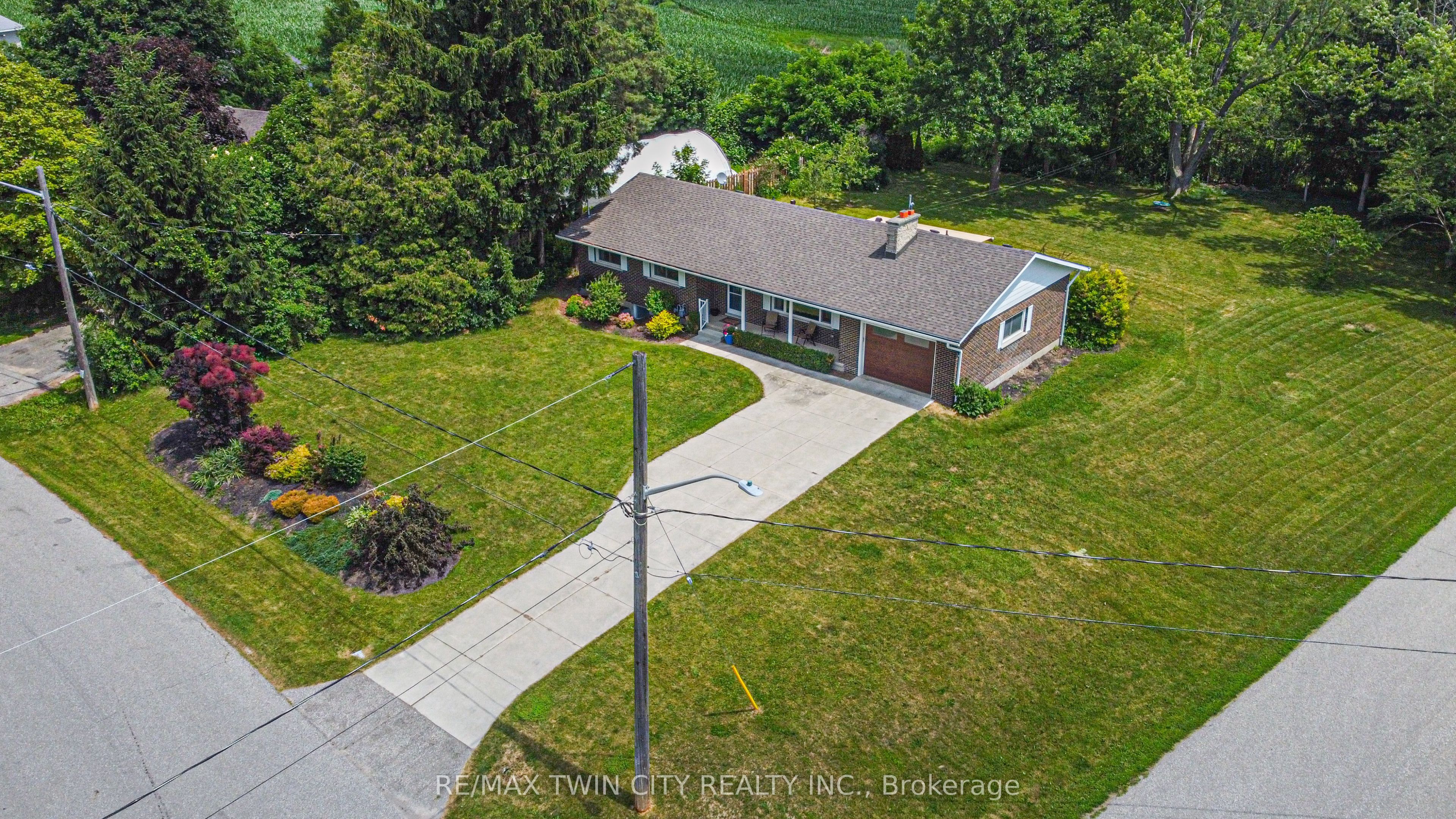 11 Beechim Drive, Wilmot, ON N0B 2E0 photo 2