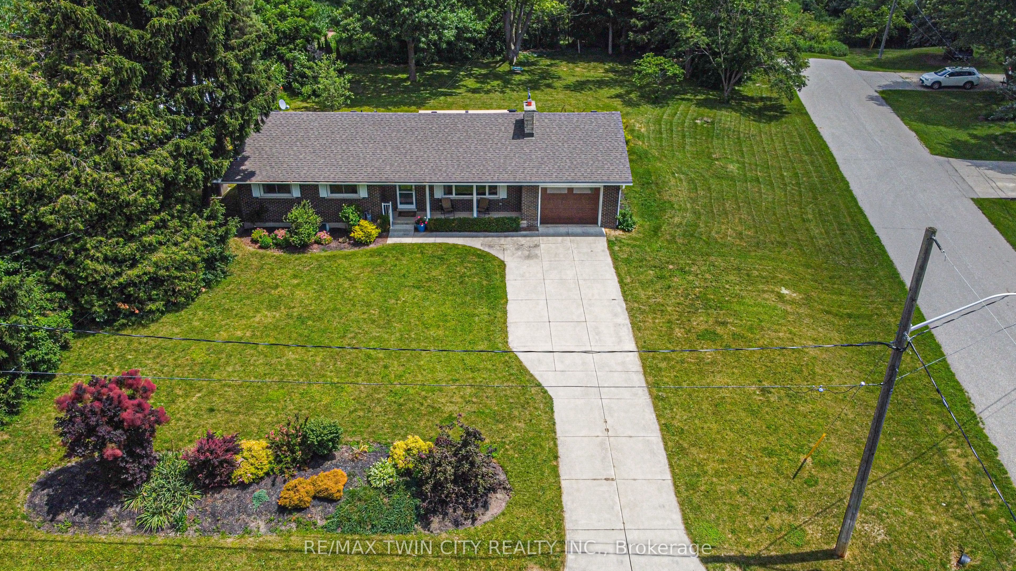 11 Beechim Drive, Wilmot, ON N0B 2E0 photo 3